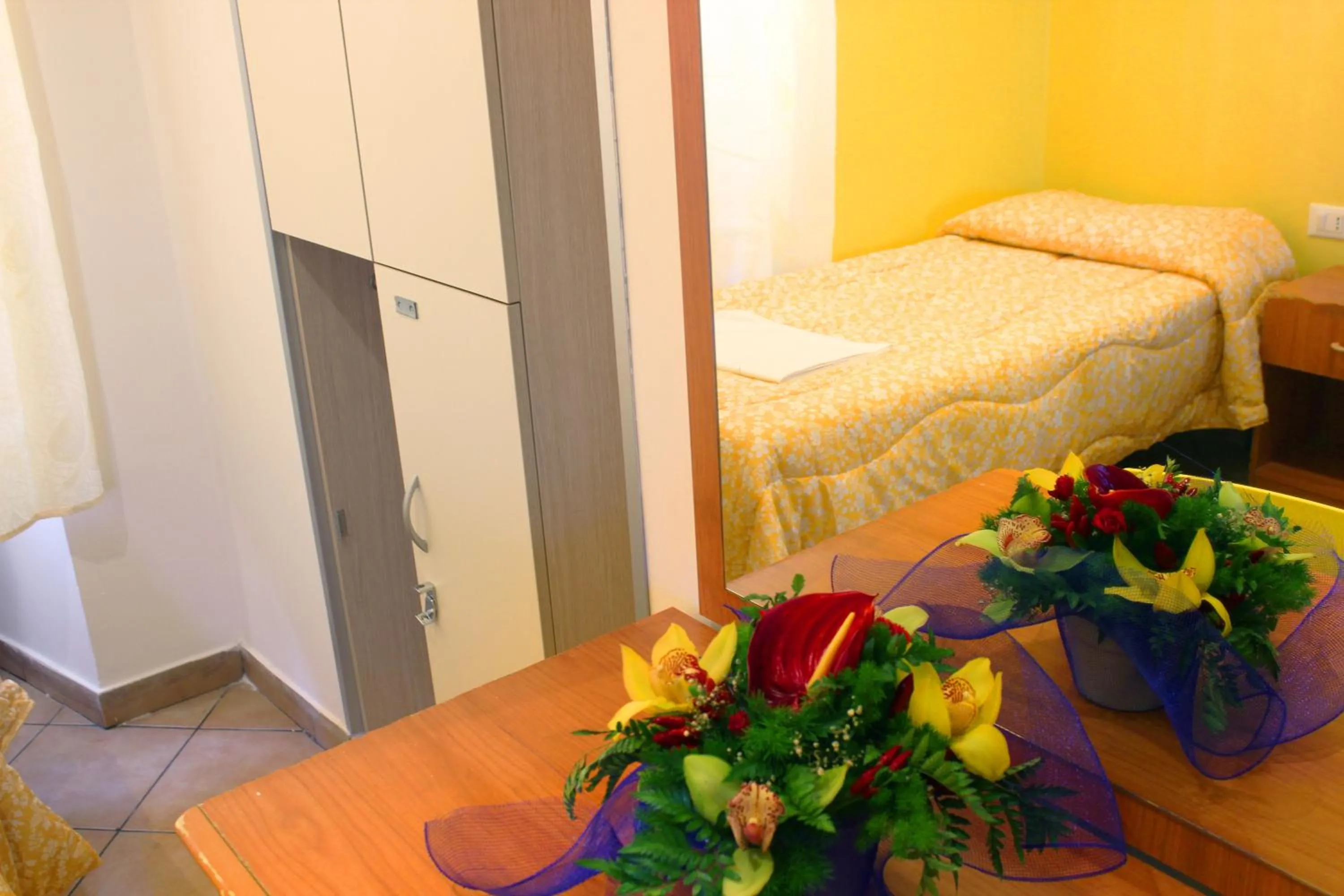 Bedroom, Bed in Legend R.G.