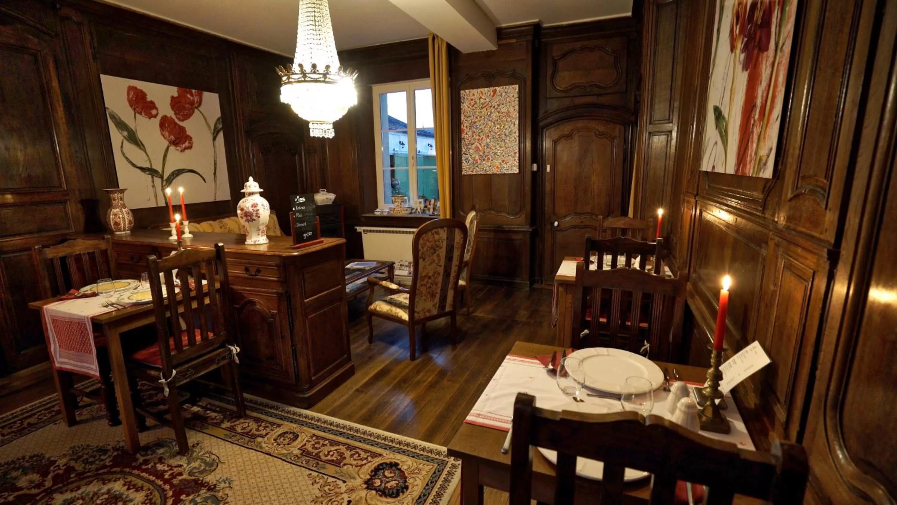 Restaurant/places to eat in Au Chapitre