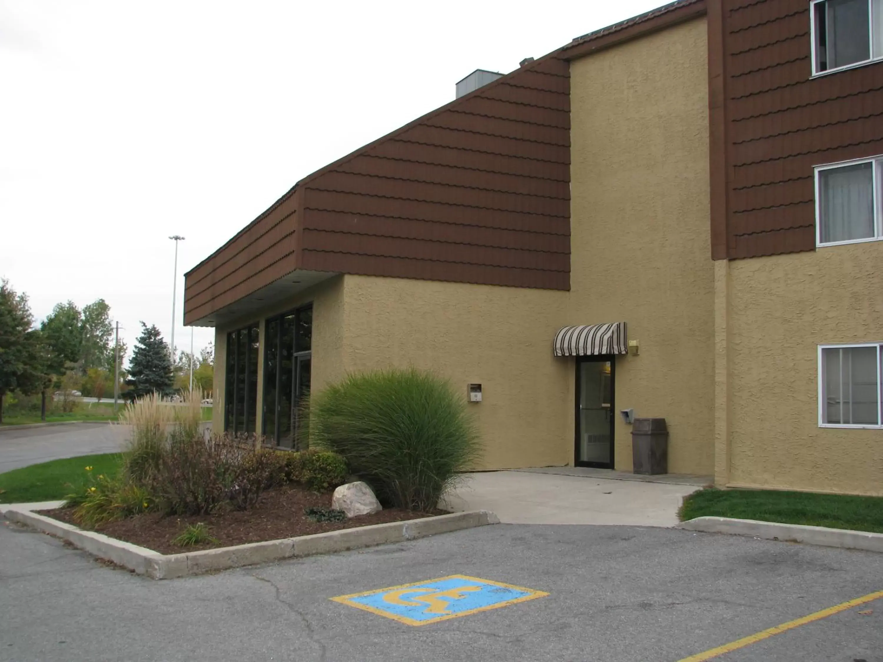 Facade/entrance, Property Building in Travelodge by Wyndham Ottawa East