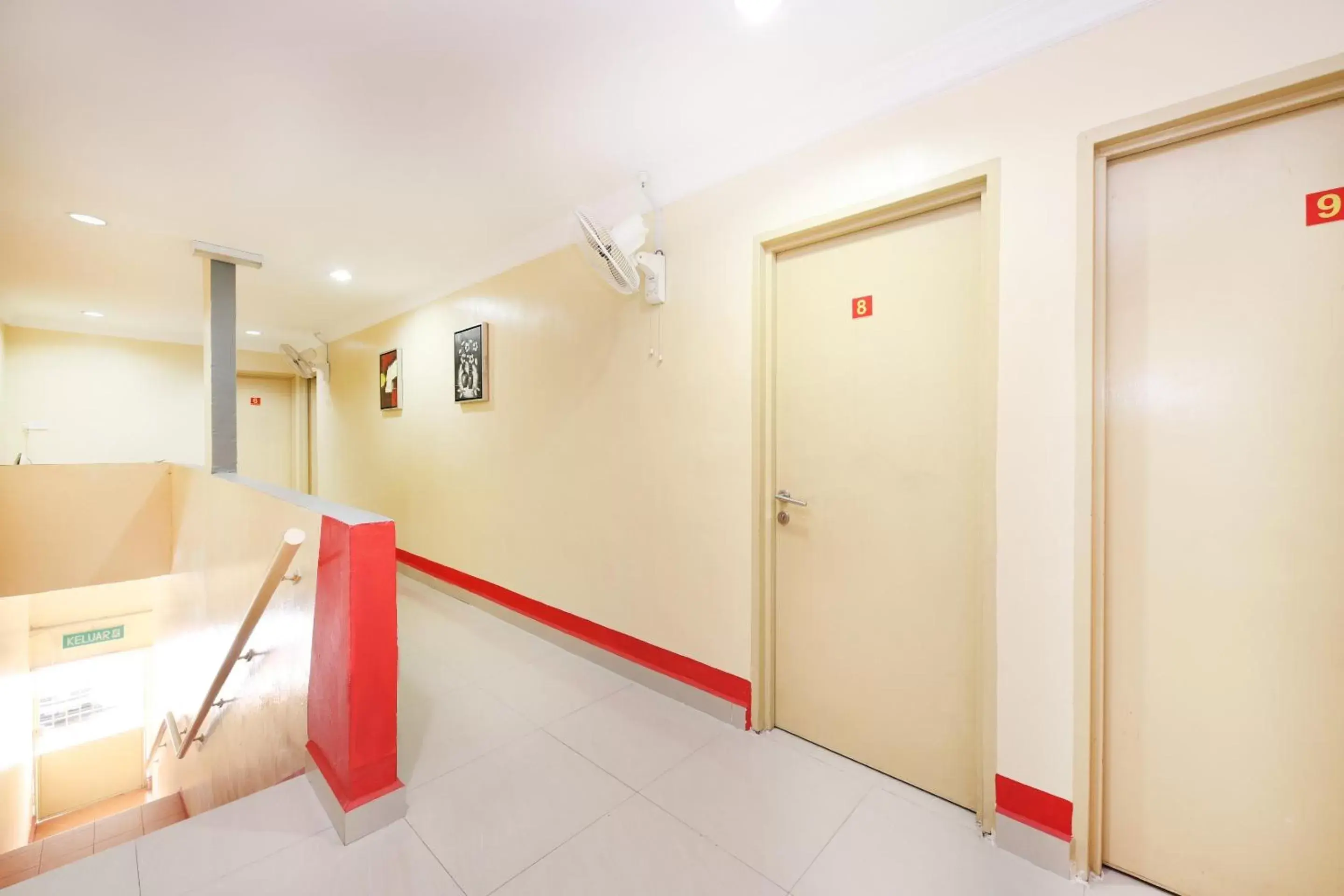 Lobby or reception, Bathroom in OYO 720 Corridor Hotel 2