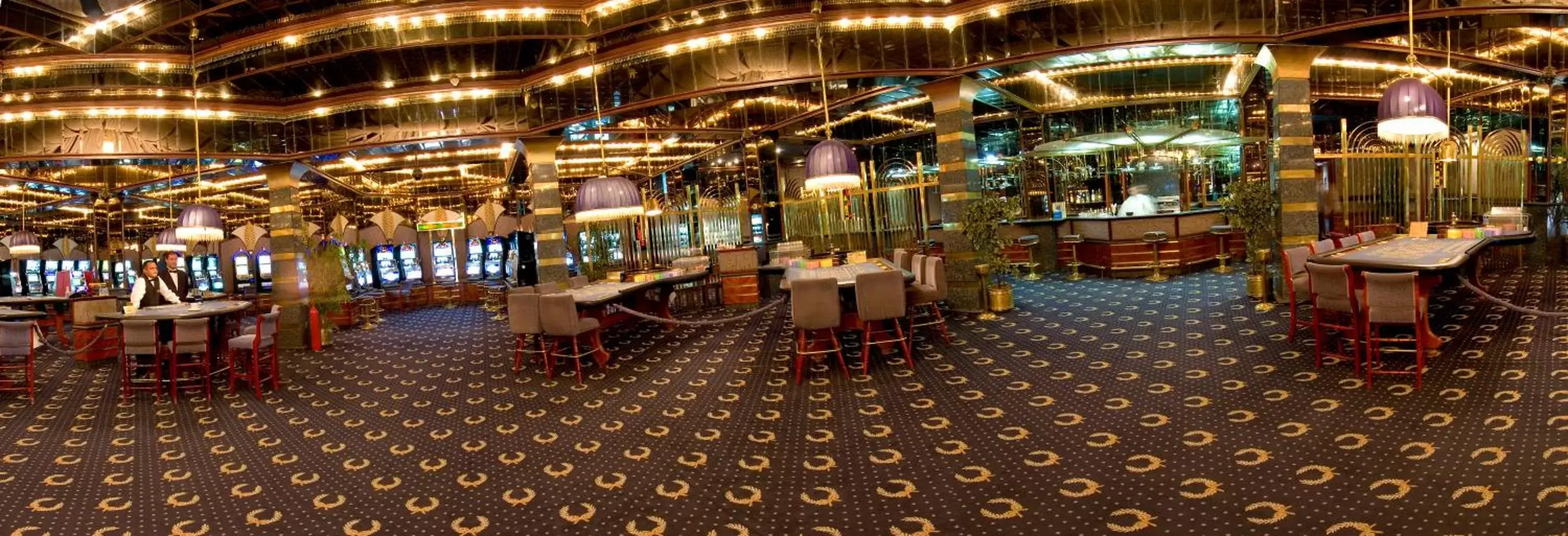 Casino, Restaurant/Places to Eat in Maritim Jolie Ville Resort & Casino