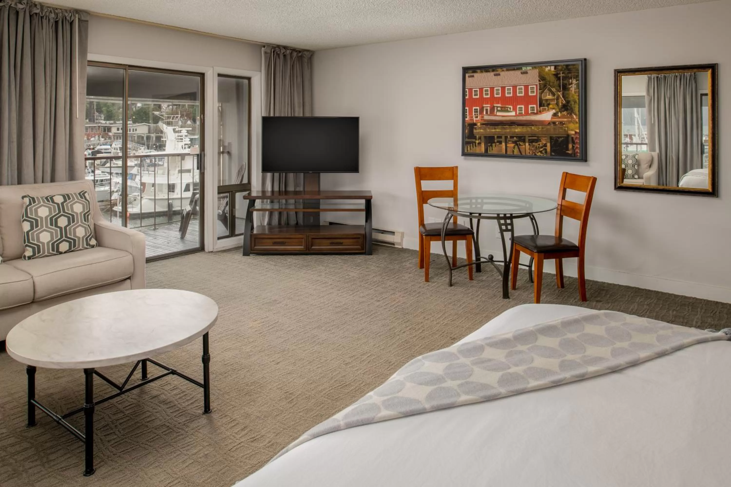 TV and multimedia, Bed in Astoria Riverwalk Inn