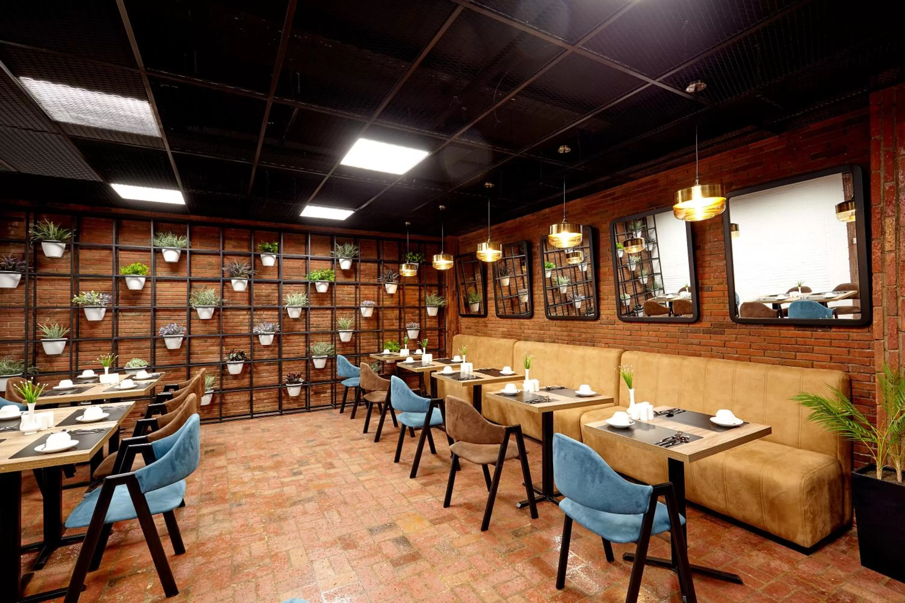 Restaurant/places to eat in Graphica Tbilisi Hotel