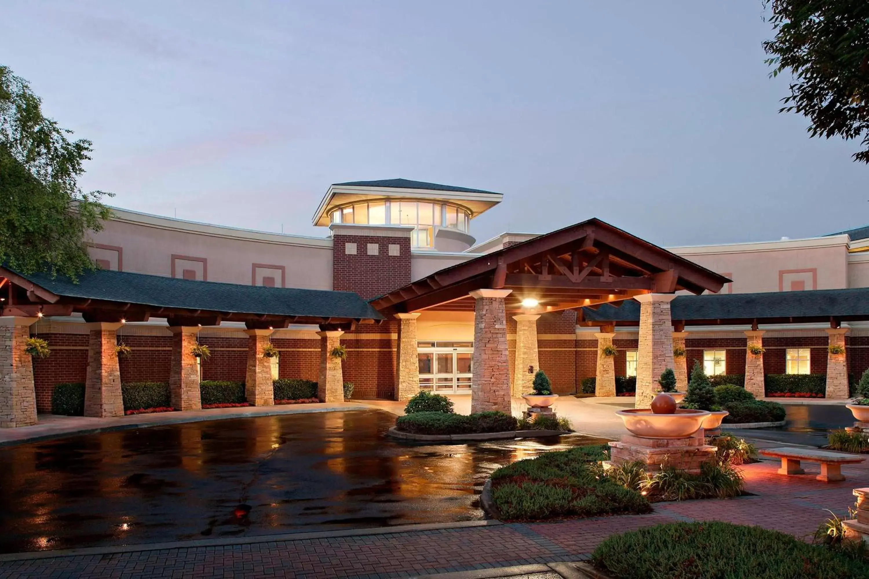 Property Building in MeadowView Marriott Conference Resort and Convention Center