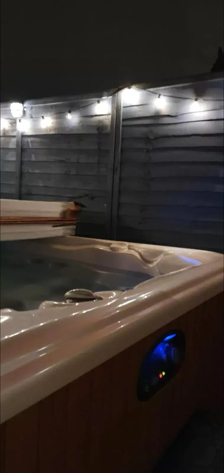 Spa/Wellness in The Orange Fox Lux Room and Hot Tub at The Grumpy Schnauzer Guest House
