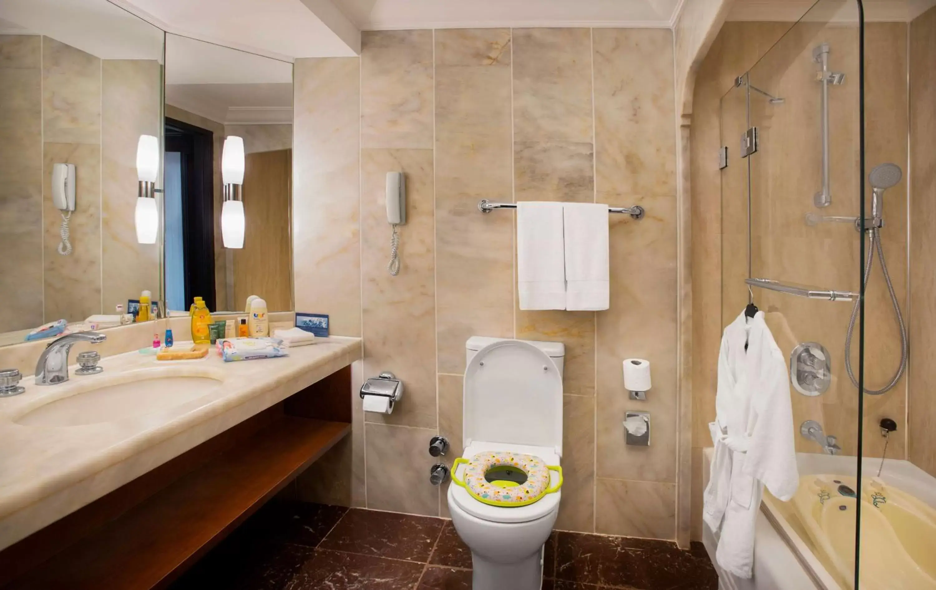 Bathroom in Hilton Istanbul Bosphorus
