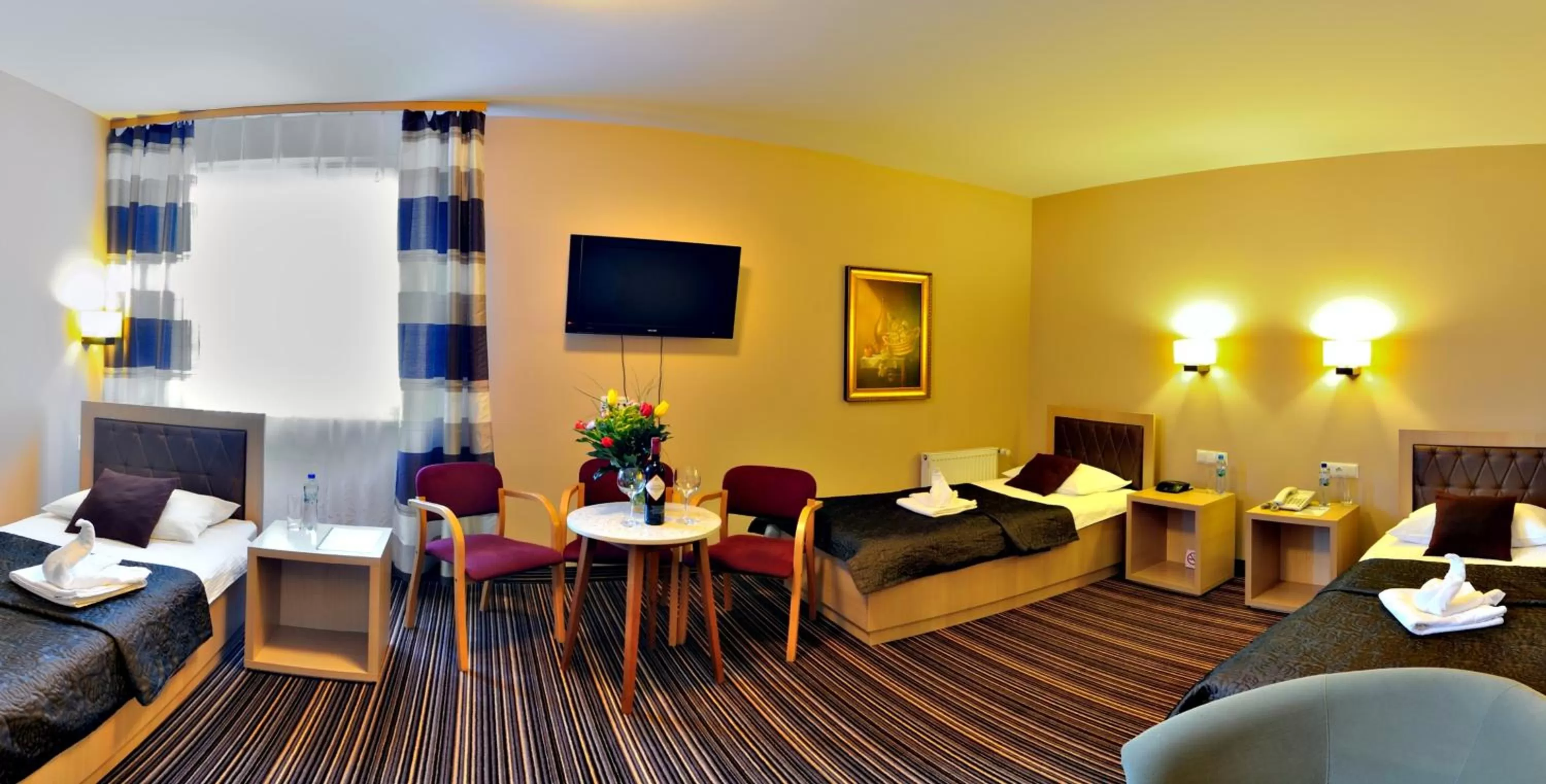 Photo of the whole room in Hotel Partner