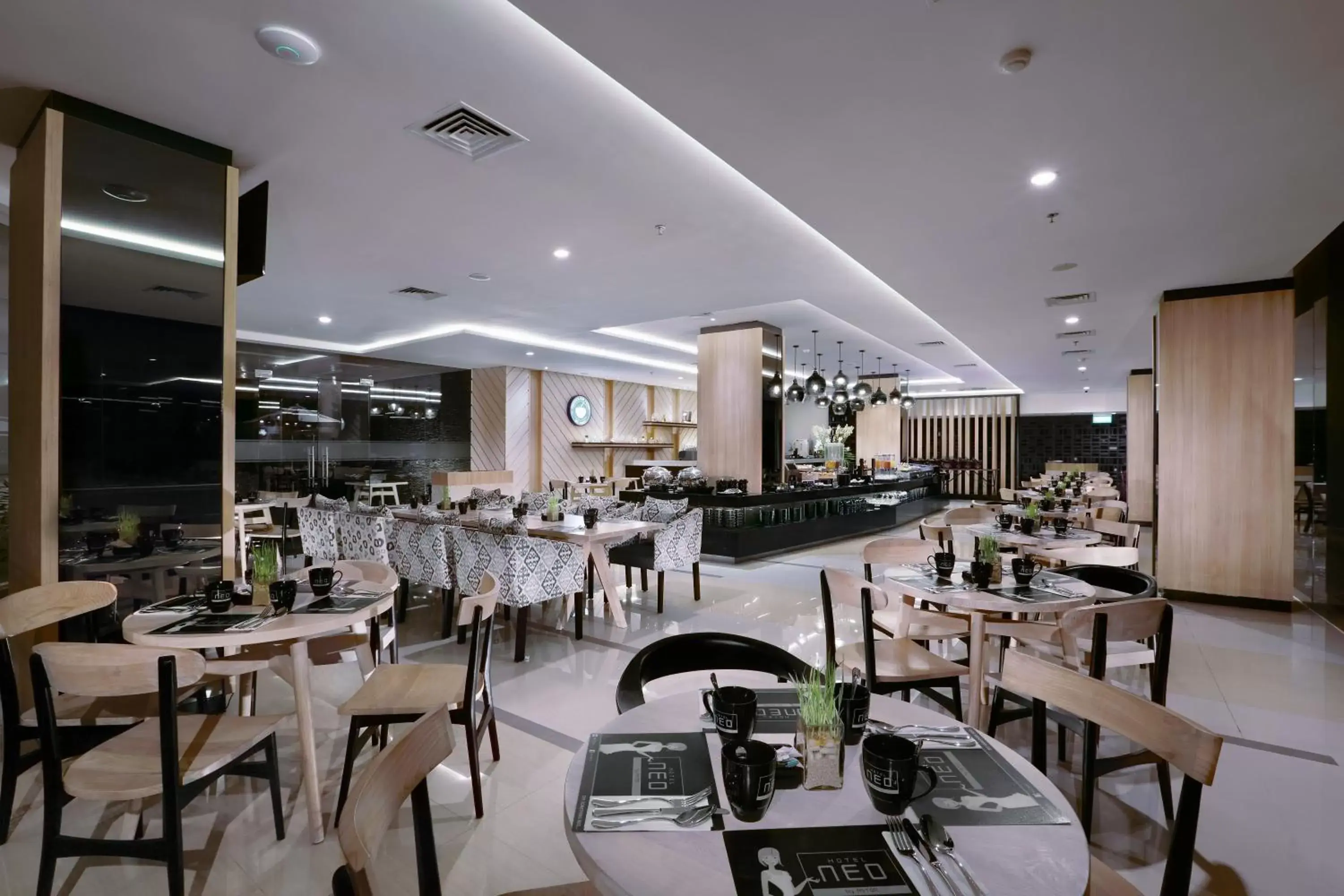 Restaurant/Places to Eat in Hotel Neo Malioboro by ASTON