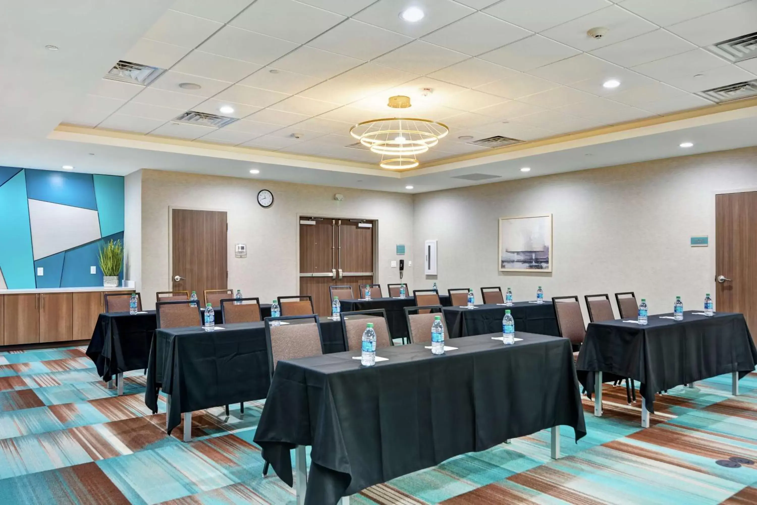 Meeting/conference room in Home2 Suites By Hilton Bedford Dfw West