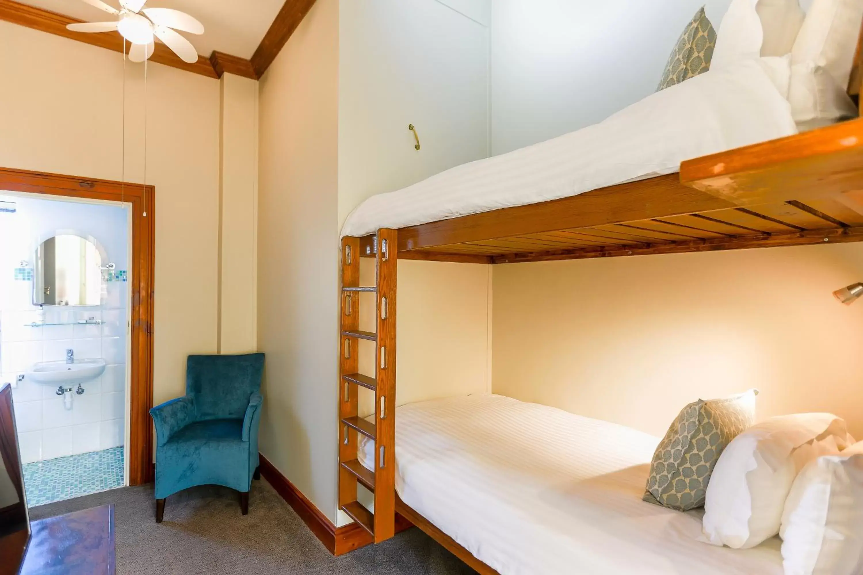 Decorative detail, Bunk Bed in Eendracht Hotel