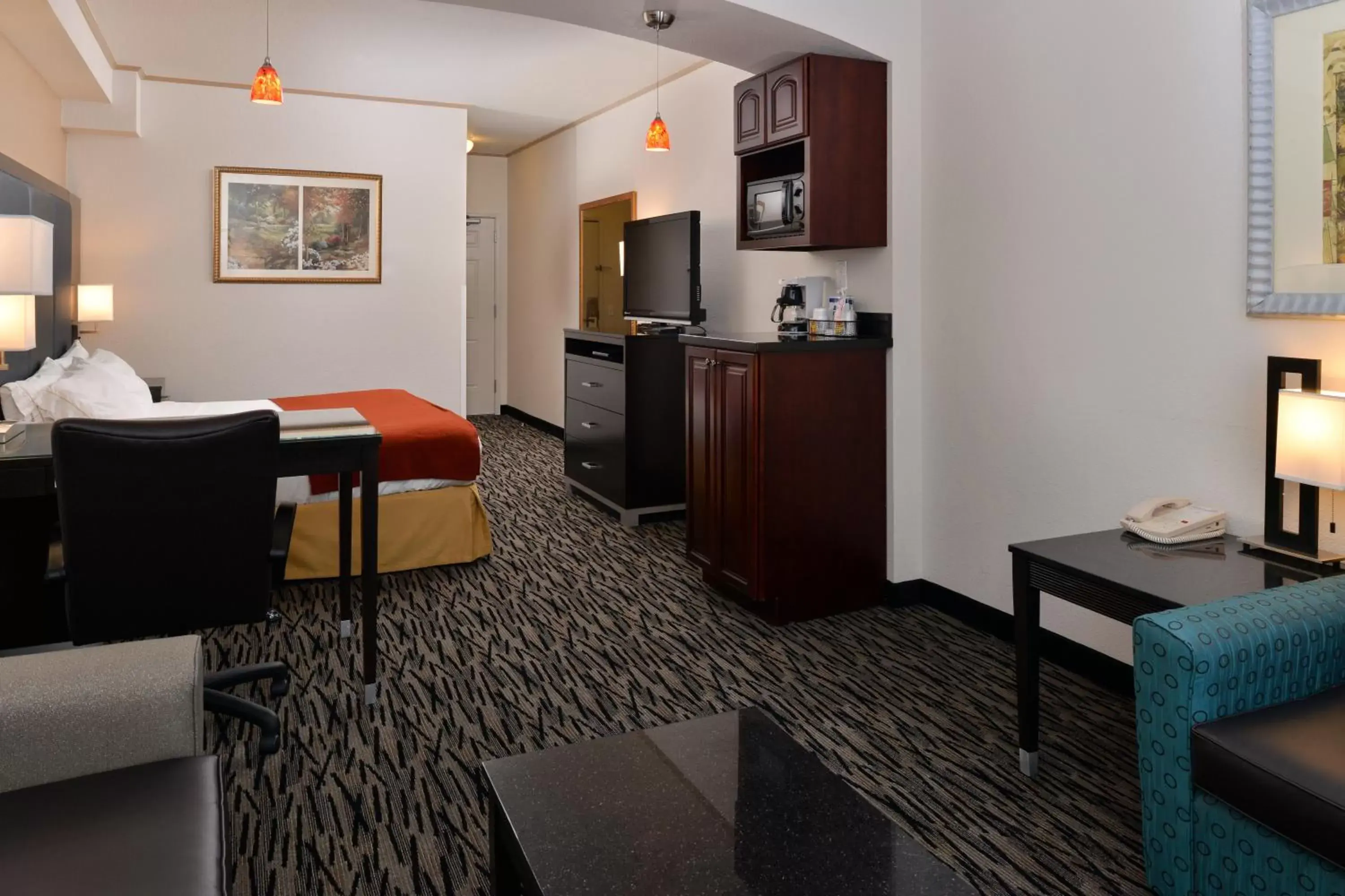Photo of the whole room in Holiday Inn Express Hotel & Suites Tacoma South - Lakewood, an IHG Hotel