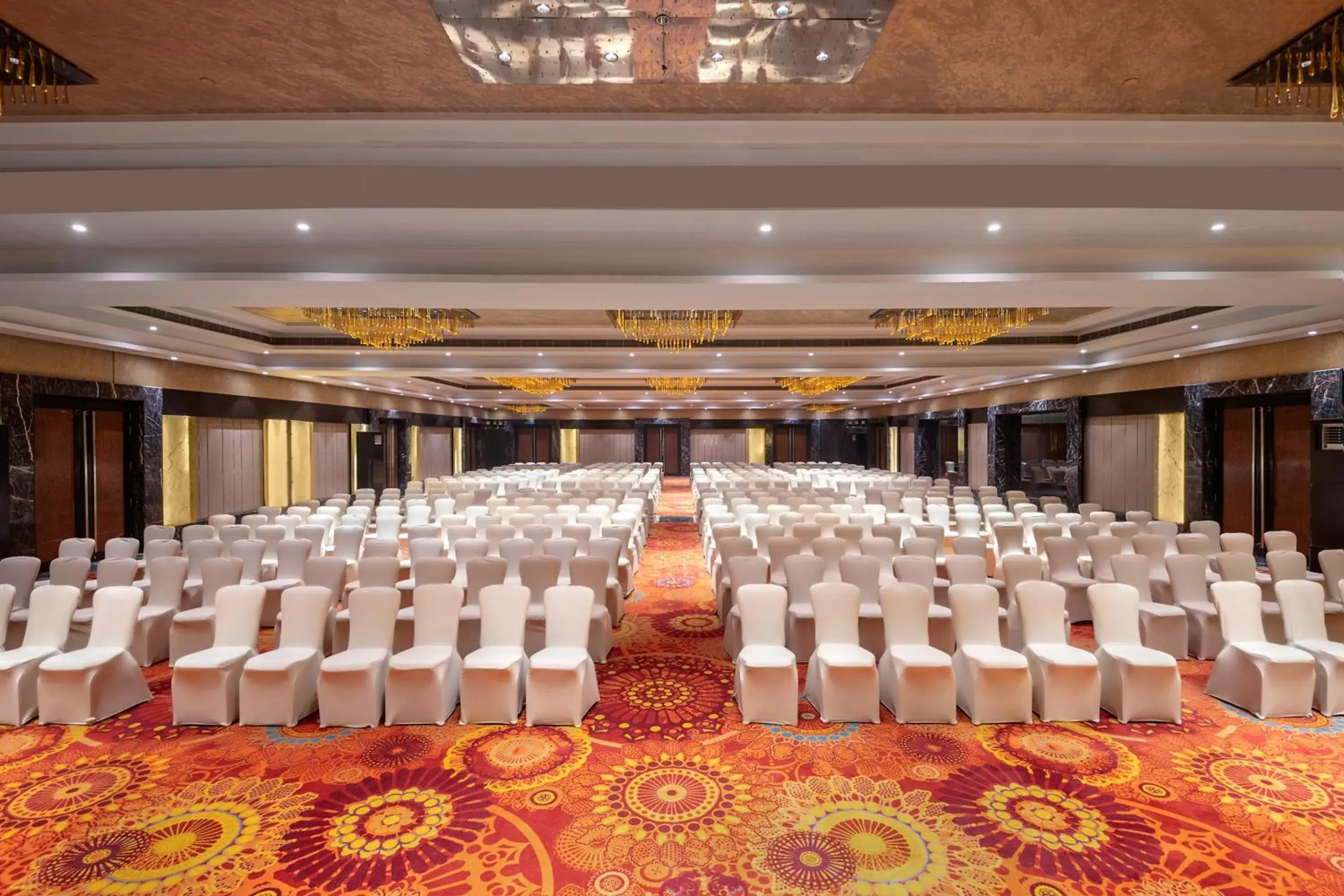 Business facilities, Banquet Facilities in Radisson Blu Kaushambi Delhi NCR