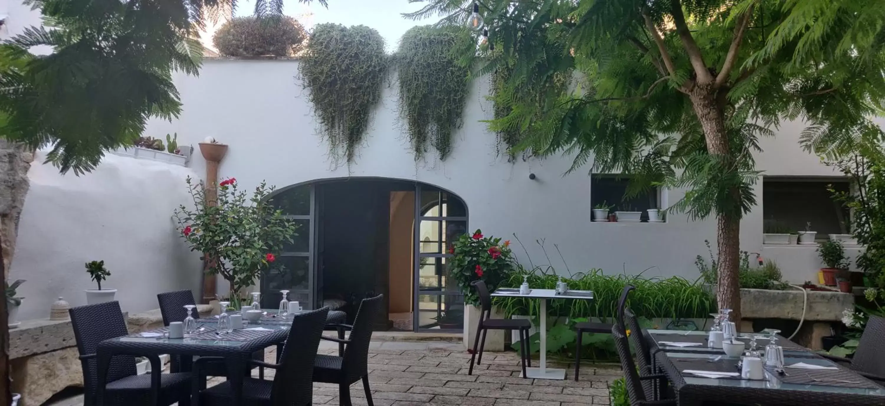 Patio, Restaurant/Places to Eat in Palazzo Muro Leccese Relais de Charme & Wellness