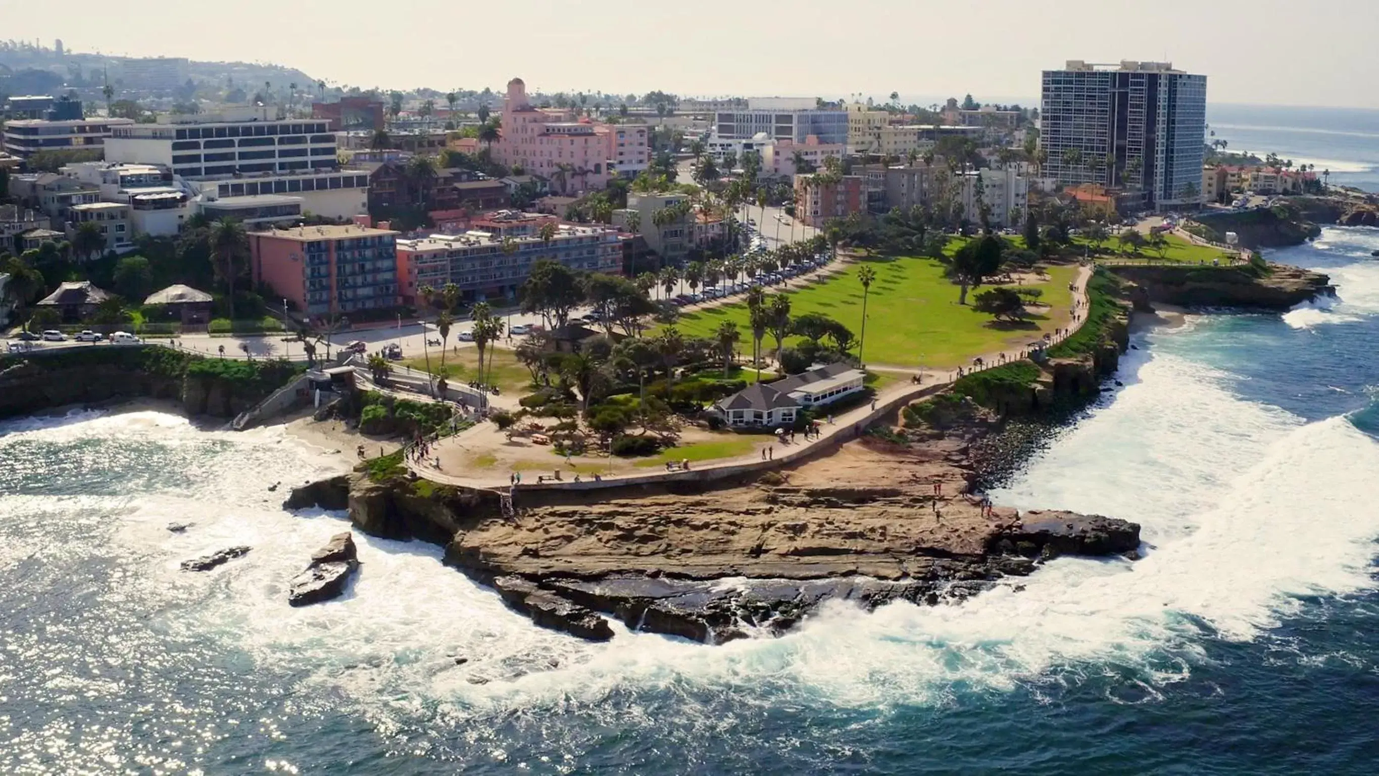 Natural landscape, Bird's-eye View in Inn by the Sea, La Jolla