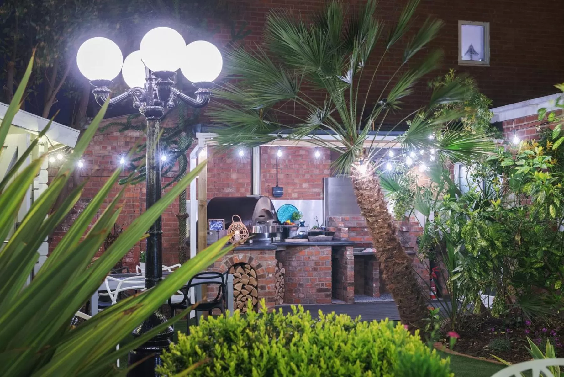 Garden in Florence Gardens Boutique Hotel and Restaurant