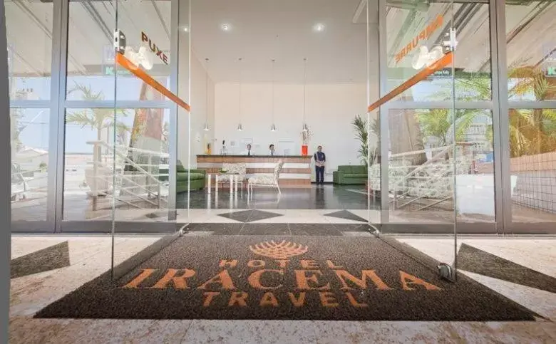 Facade/entrance in Iracema Travel