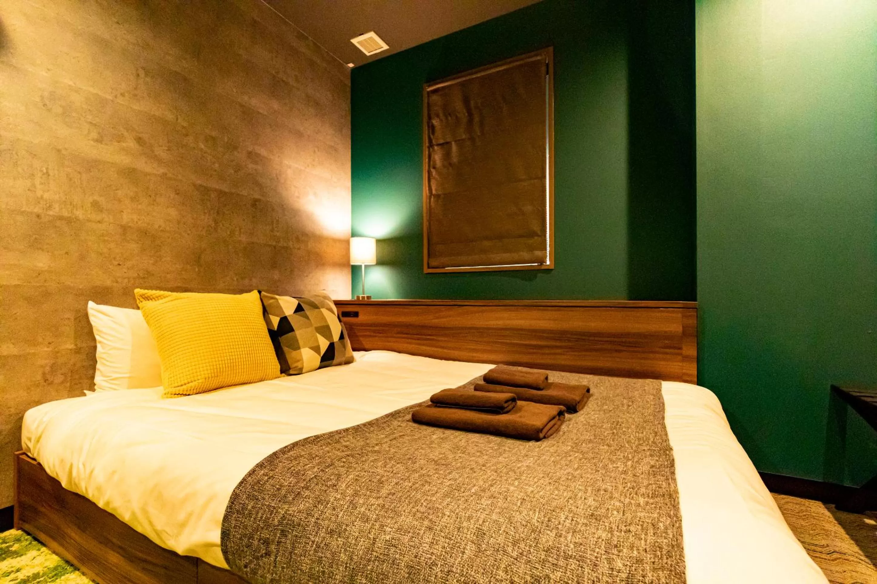 Bed in UNDER RAILWAY HOTEL AKIHABARA