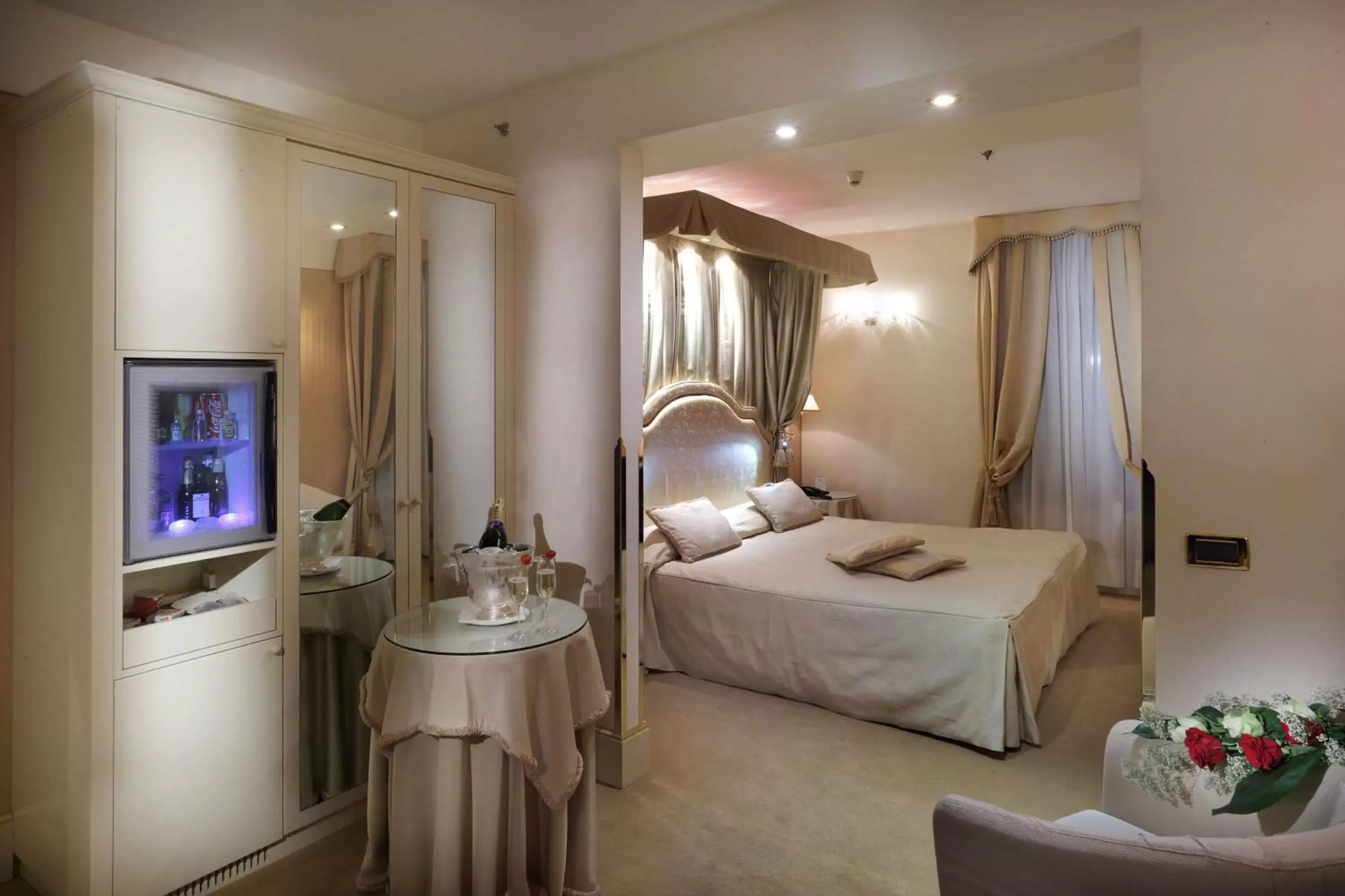 Bedroom in Hotel A La Commedia