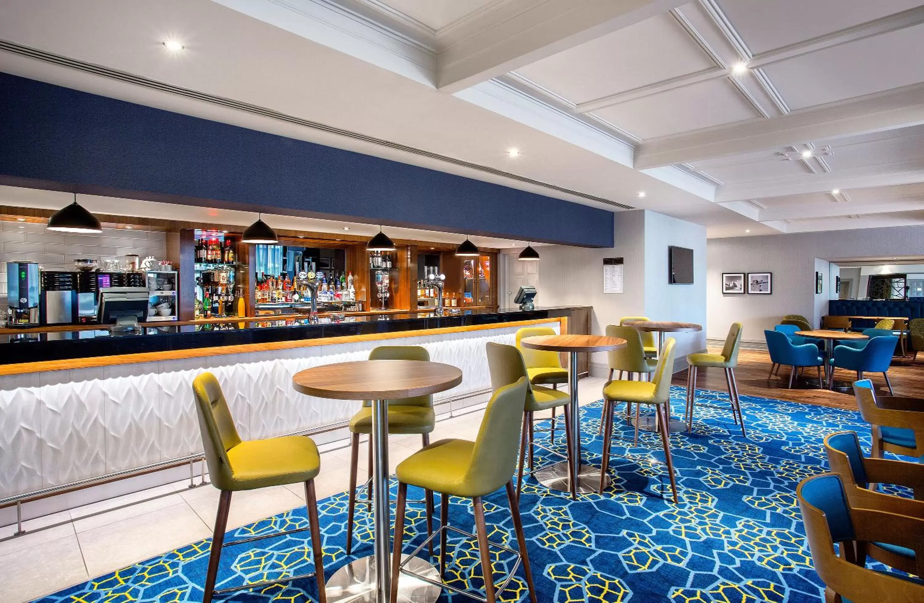 Lounge or bar, Lounge/Bar in Leonardo Hotel - Formerly Jurys Inn and Conference Venue Aberdeen Airport