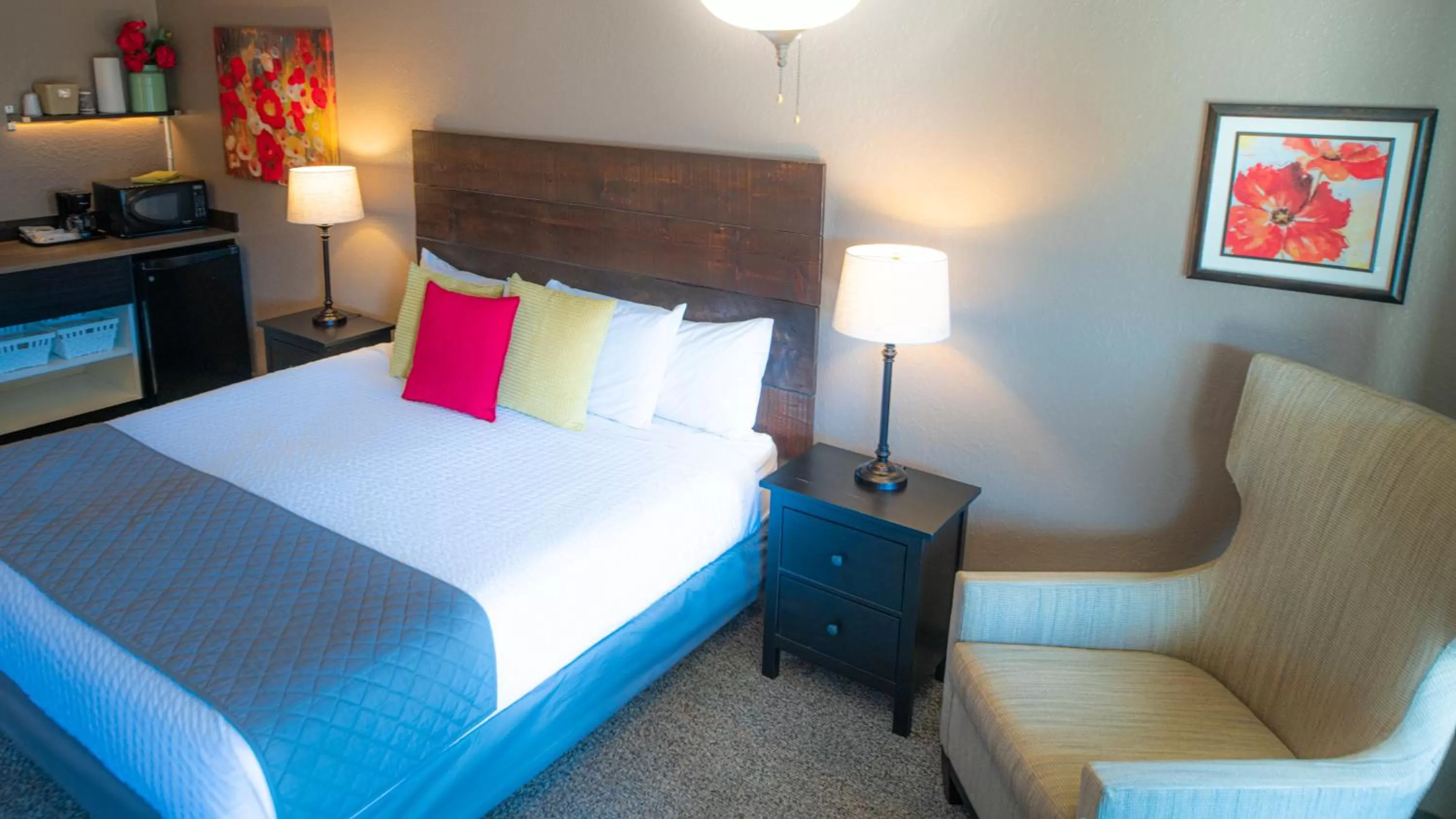 Bed in Mountain View Lodge