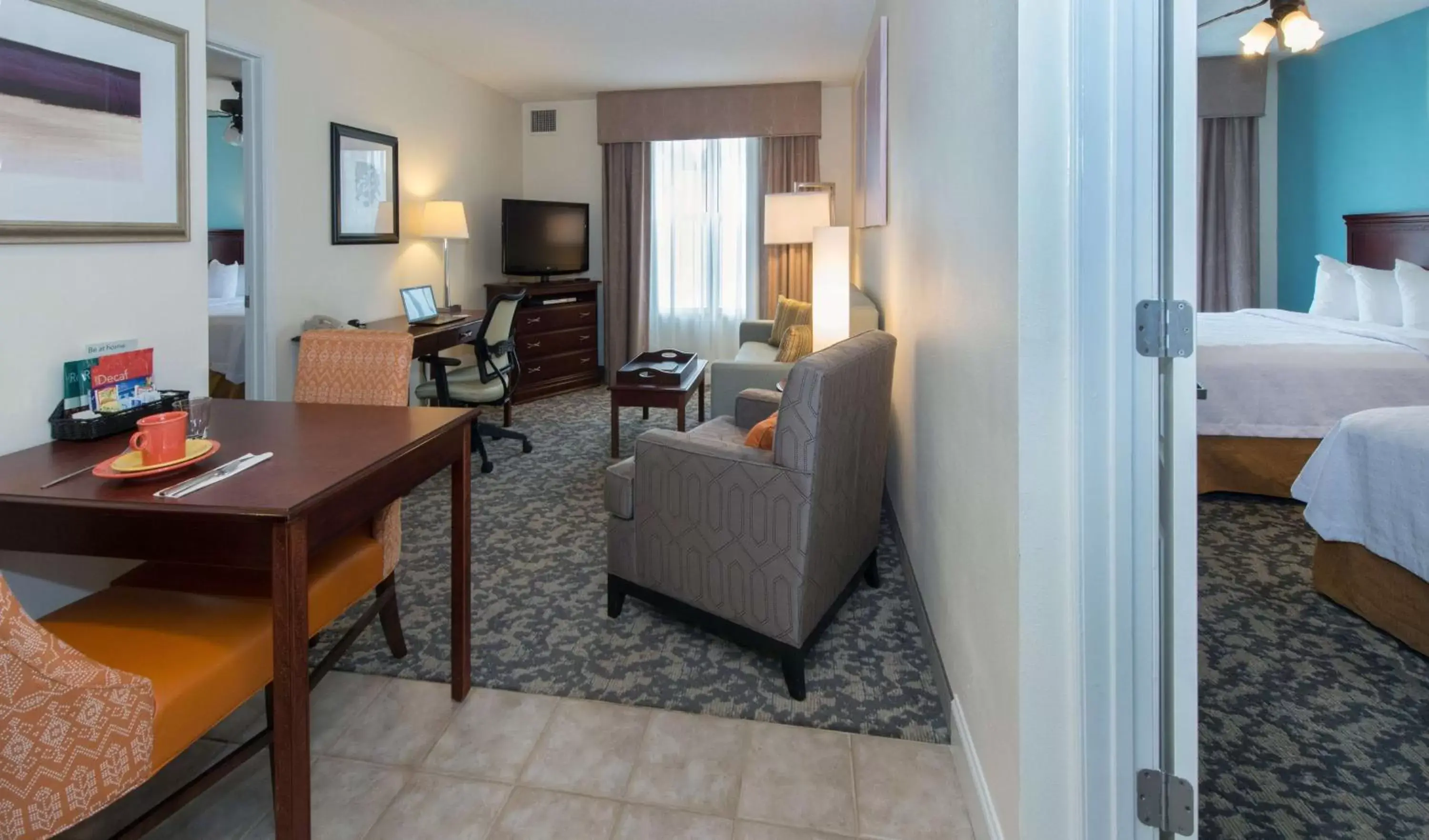 Living room, Seating Area in Homewood Suites by Hilton Montgomery