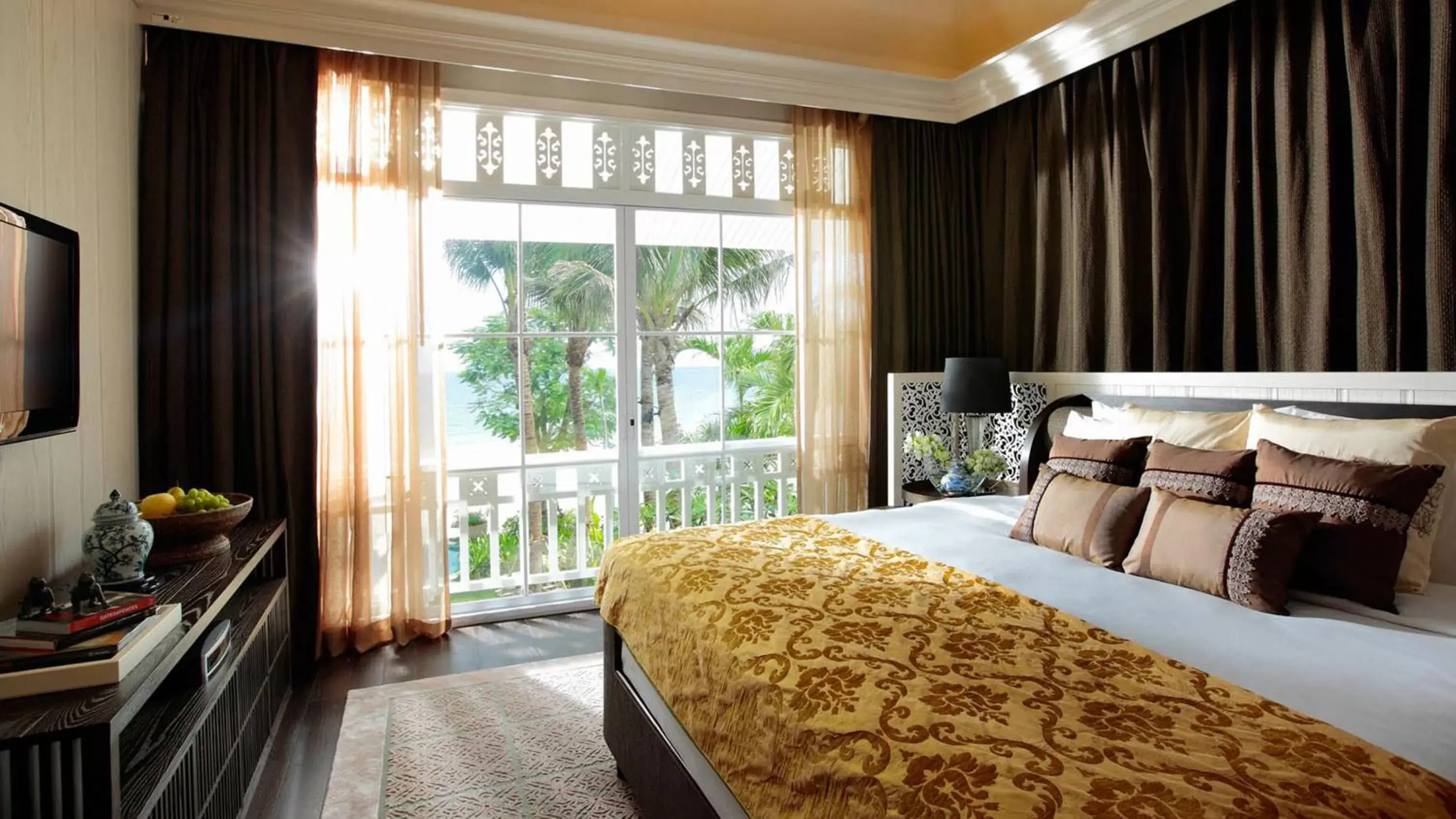 Photo of the whole room, Bed in InterContinental Hua Hin Resort, an IHG Hotel