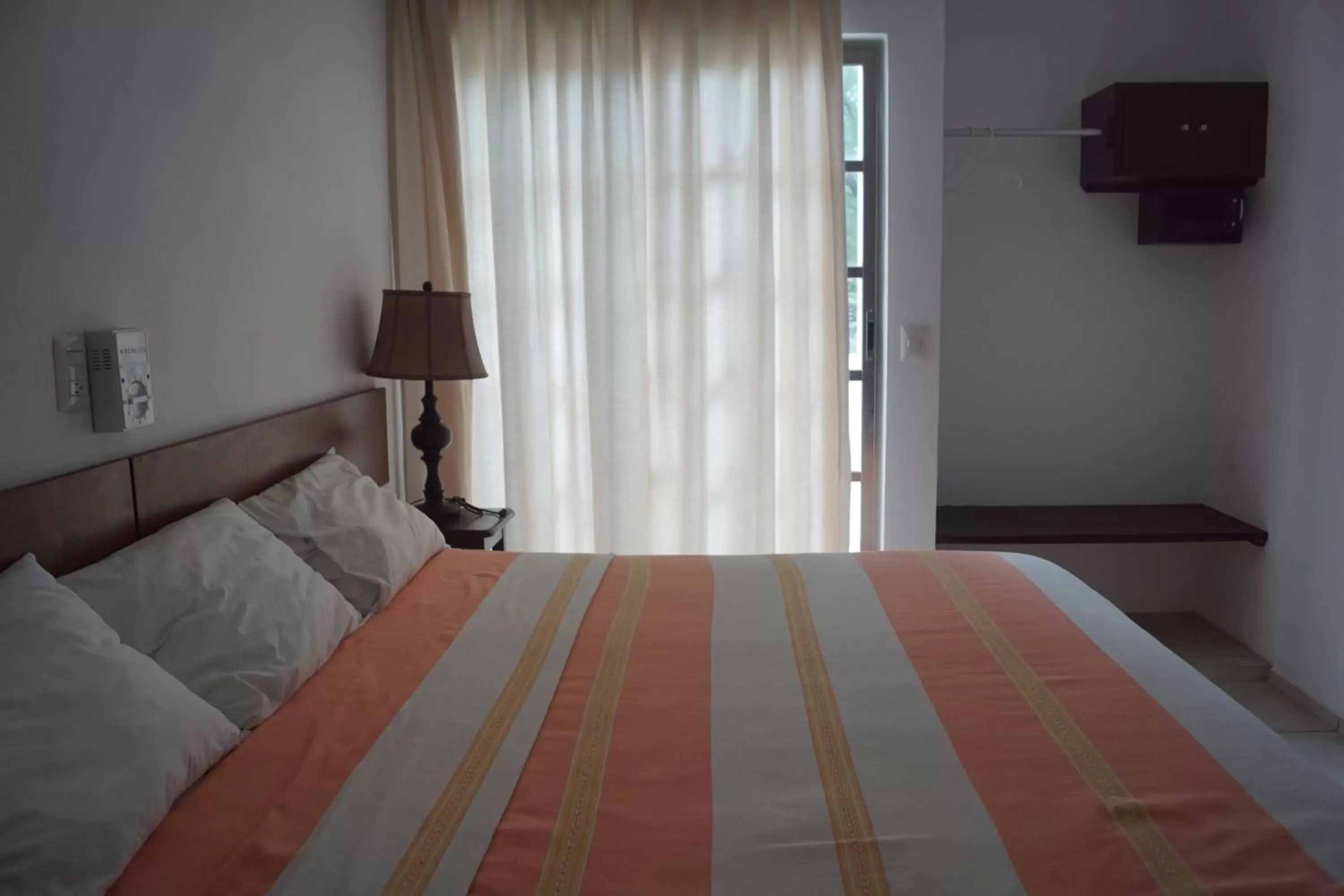 Bed in Hotel La Trigueña