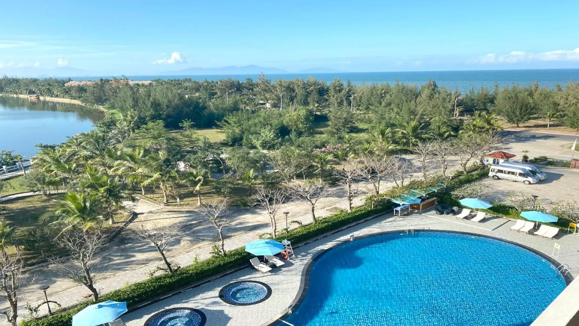 Day, Pool View in Muong Thanh Holiday Hoi An Hotel