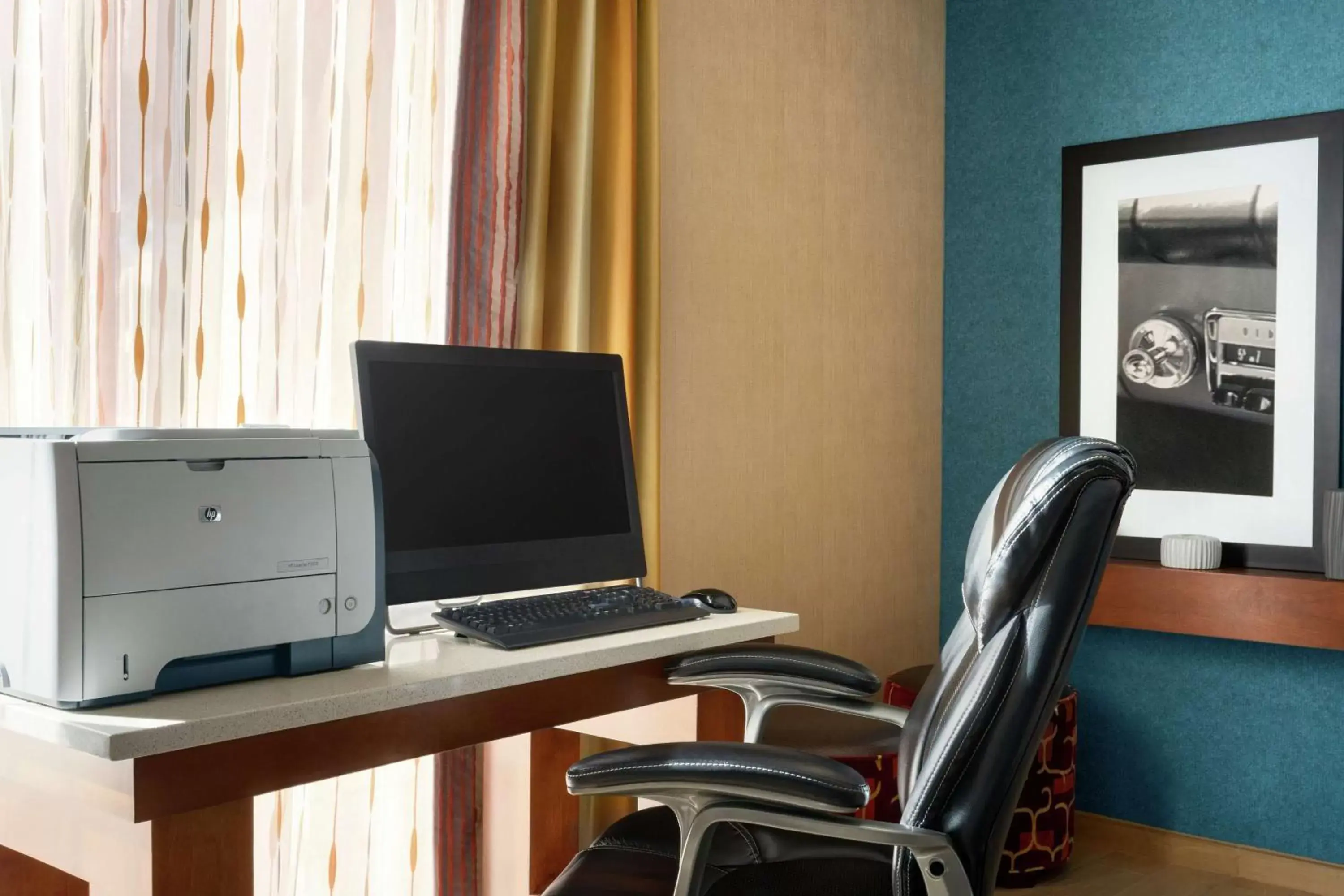 Business facilities, Business Area/Conference Room in Hampton Inn Phoenix-Chandler