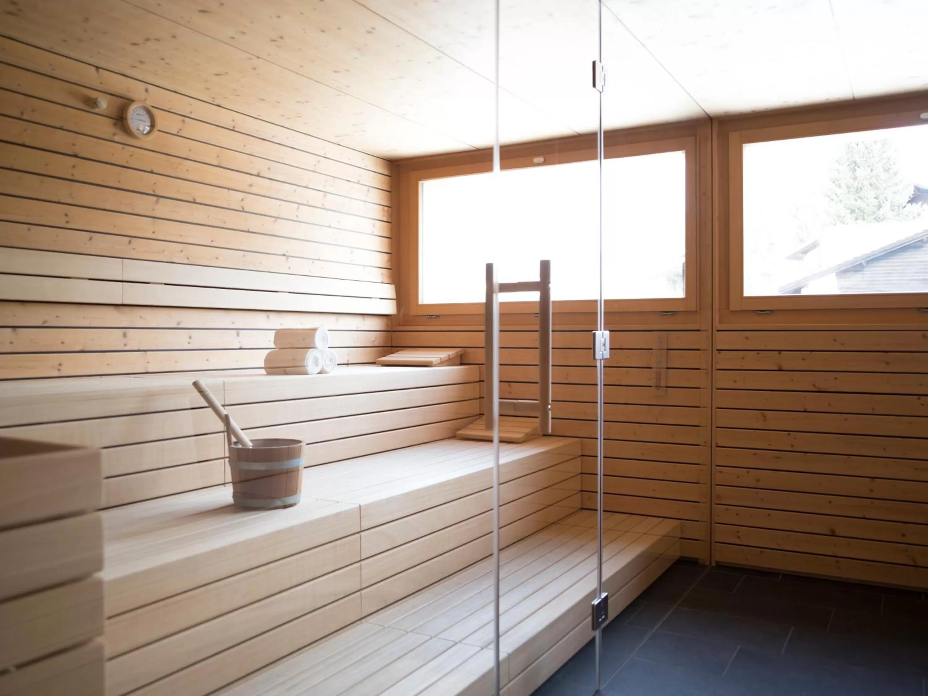 Sauna, Bed in Hotel Edelweiss