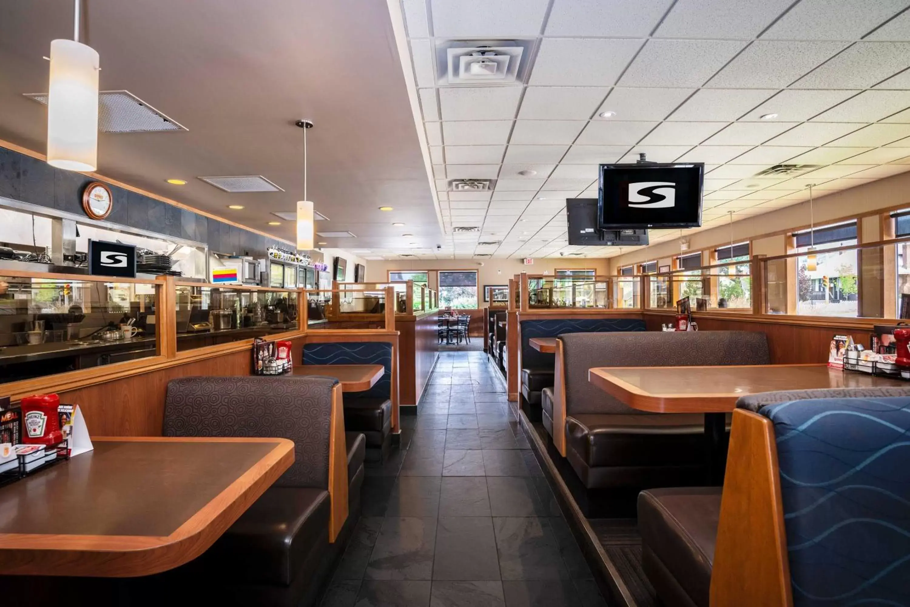 Restaurant/places to eat in Sandman Inn Kamloops Restaurant/places to eat in Sandman Inn Kamloops