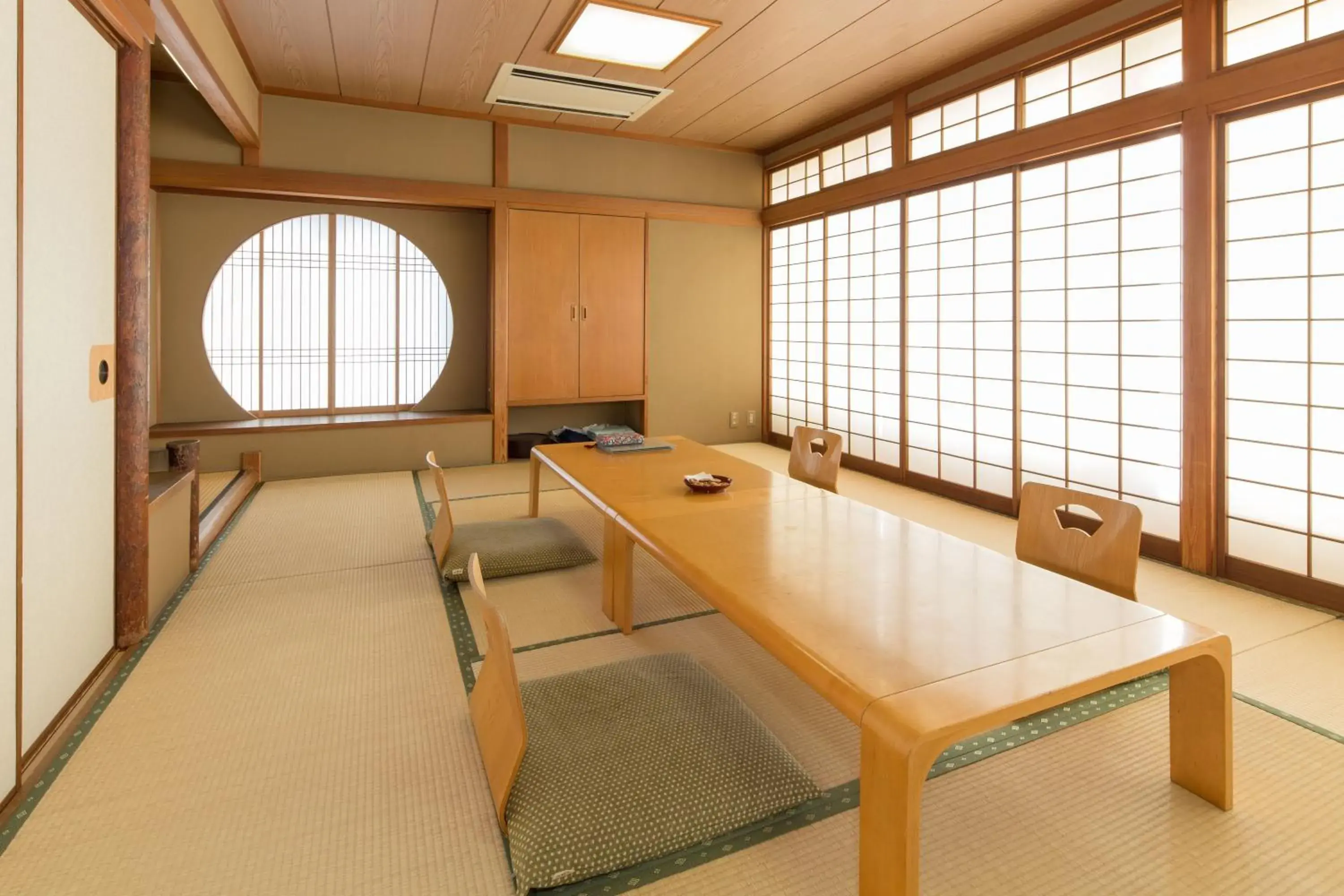 Photo of the whole room in Ryokan Ryokufuso