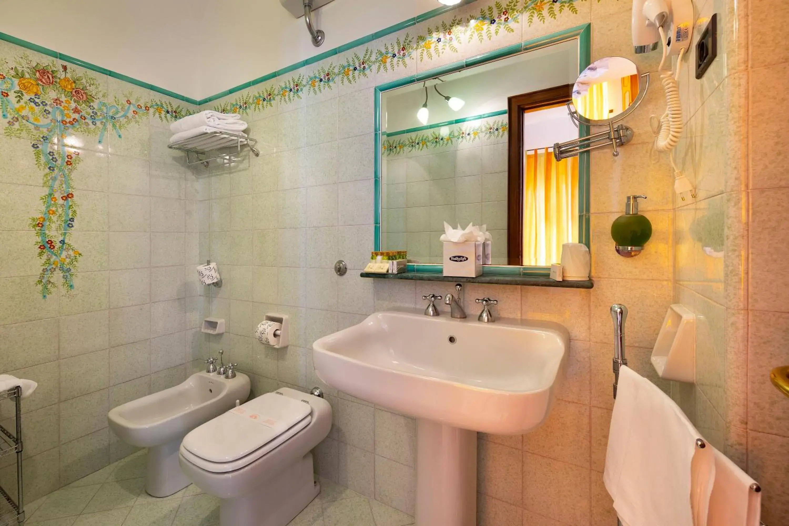 Superior Double Room with Partial Sea View in Tramonto d'Oro Superior Double Room with Partial Sea View in Tramonto d'Oro