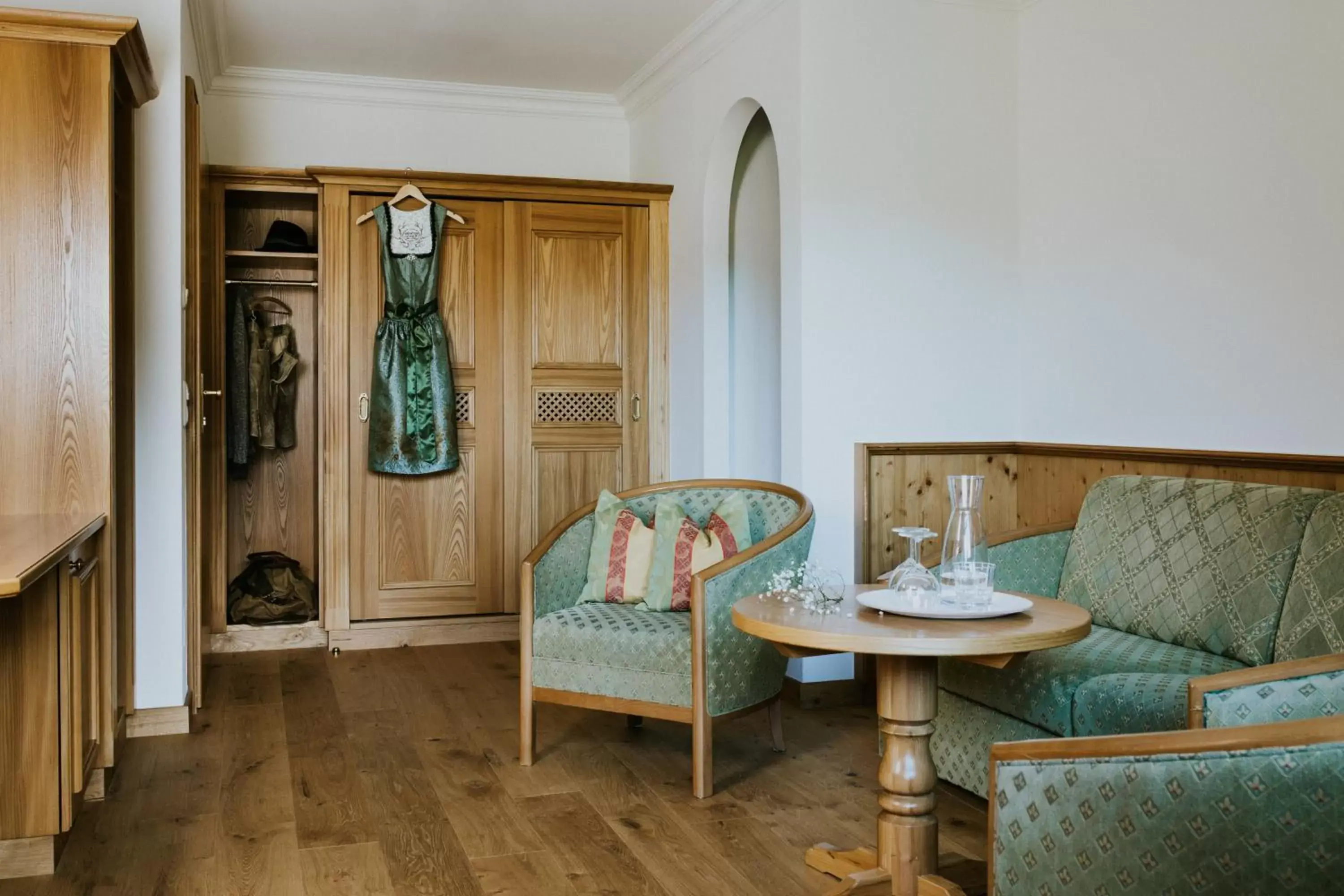 Photo of the whole room, Seating Area in Hotel Tauernhof