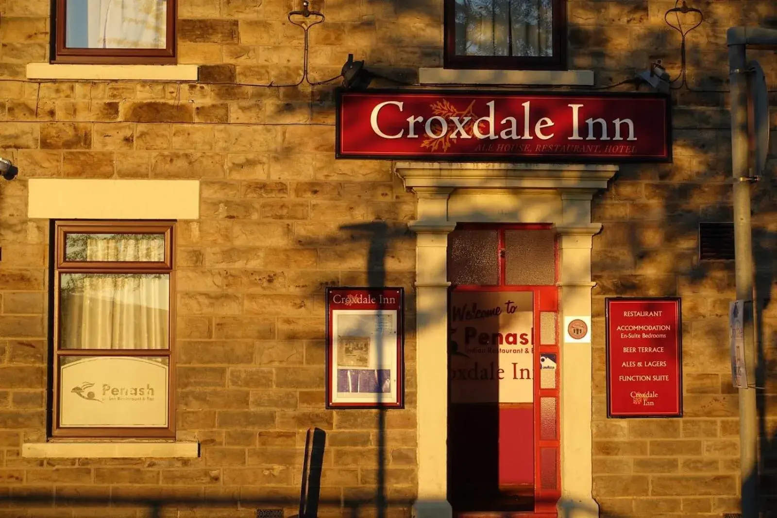 Facade/entrance, Property Logo/Sign in Croxdale Inn