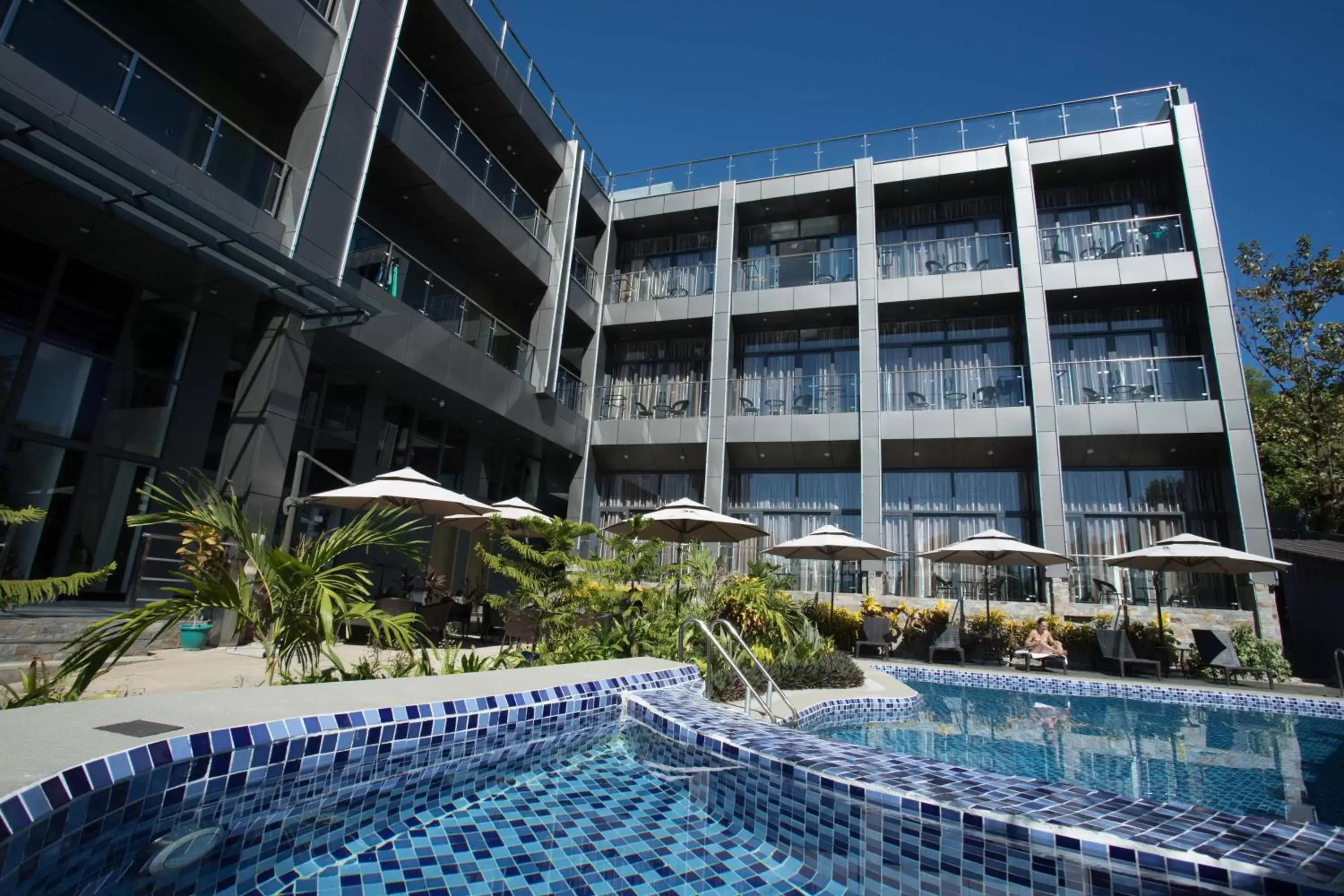 Swimming Pool in Vienna Hotel