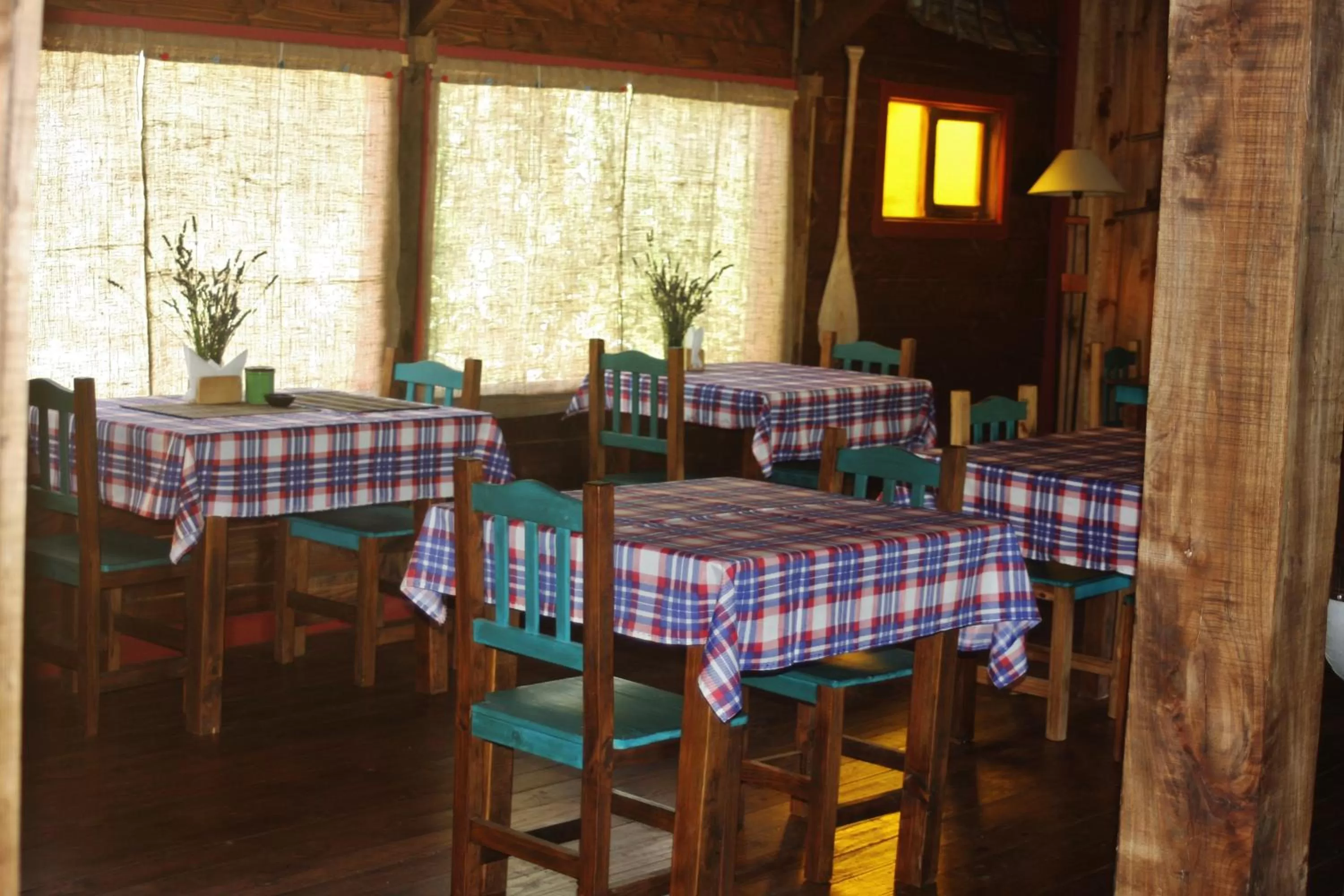 Restaurant/places to eat in Las Pitras Lodge