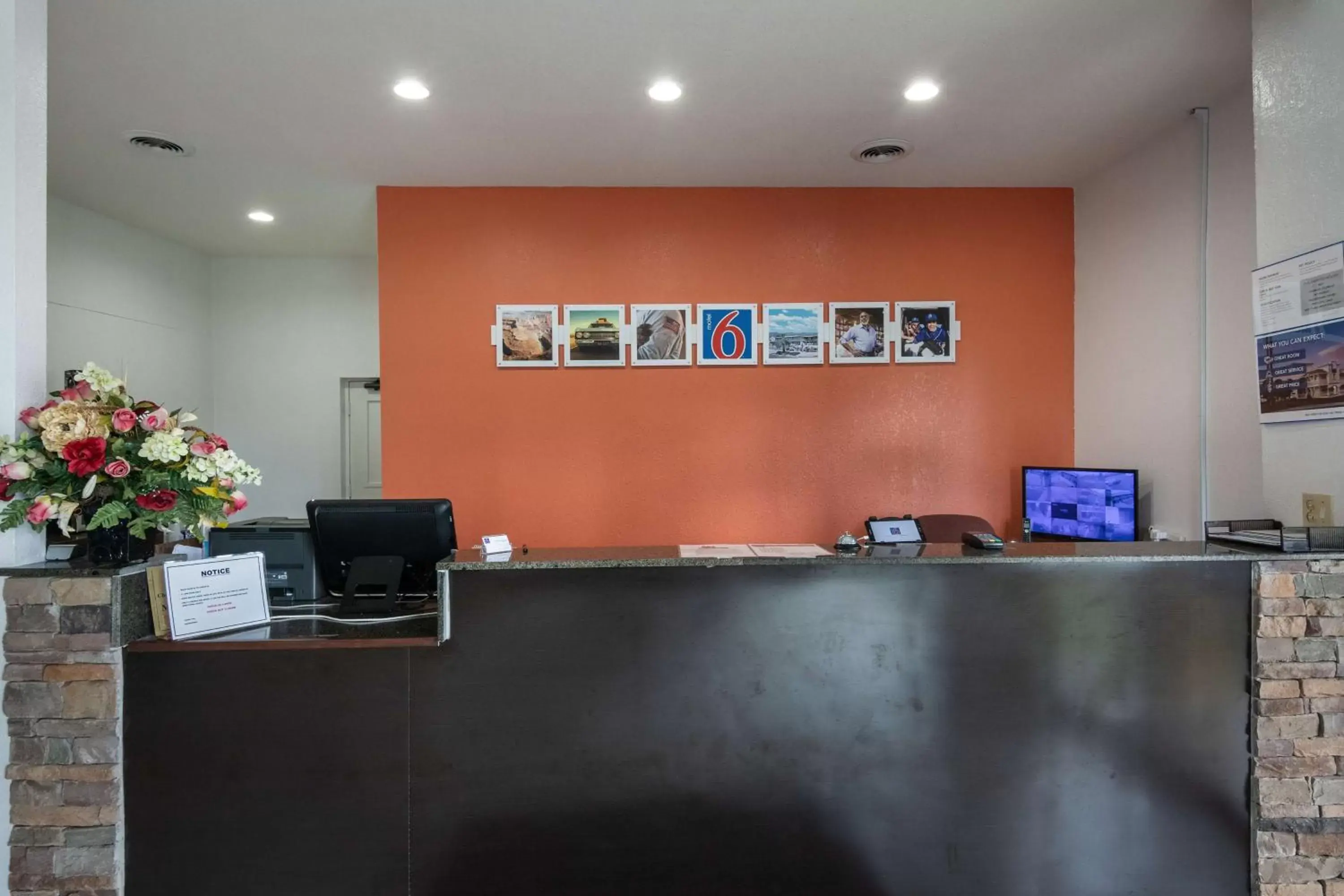 Property logo or sign, Lobby/Reception in Motel 6-Montgomery, AL - Coliseum