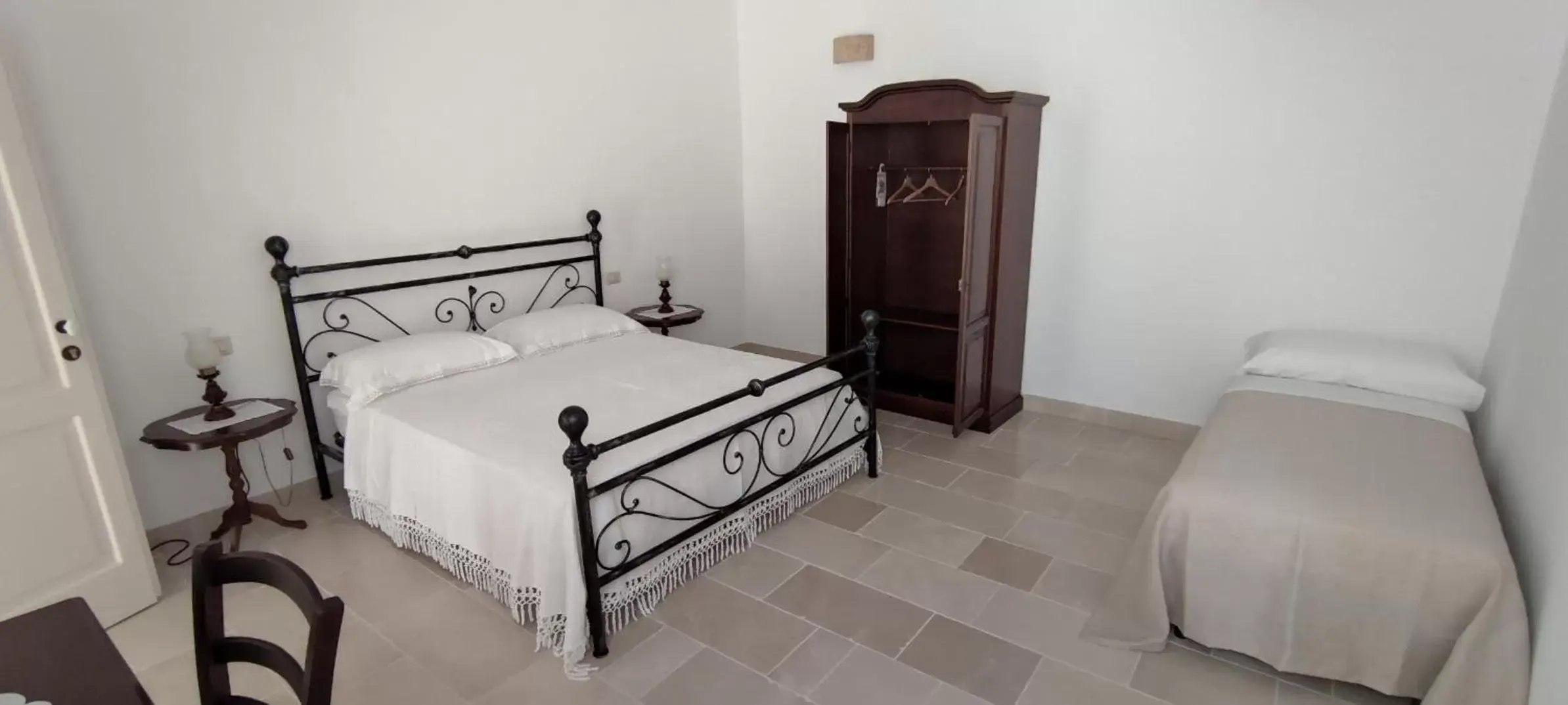 Bedroom, Bed in Asylum Amicorum Bed & Breakfast