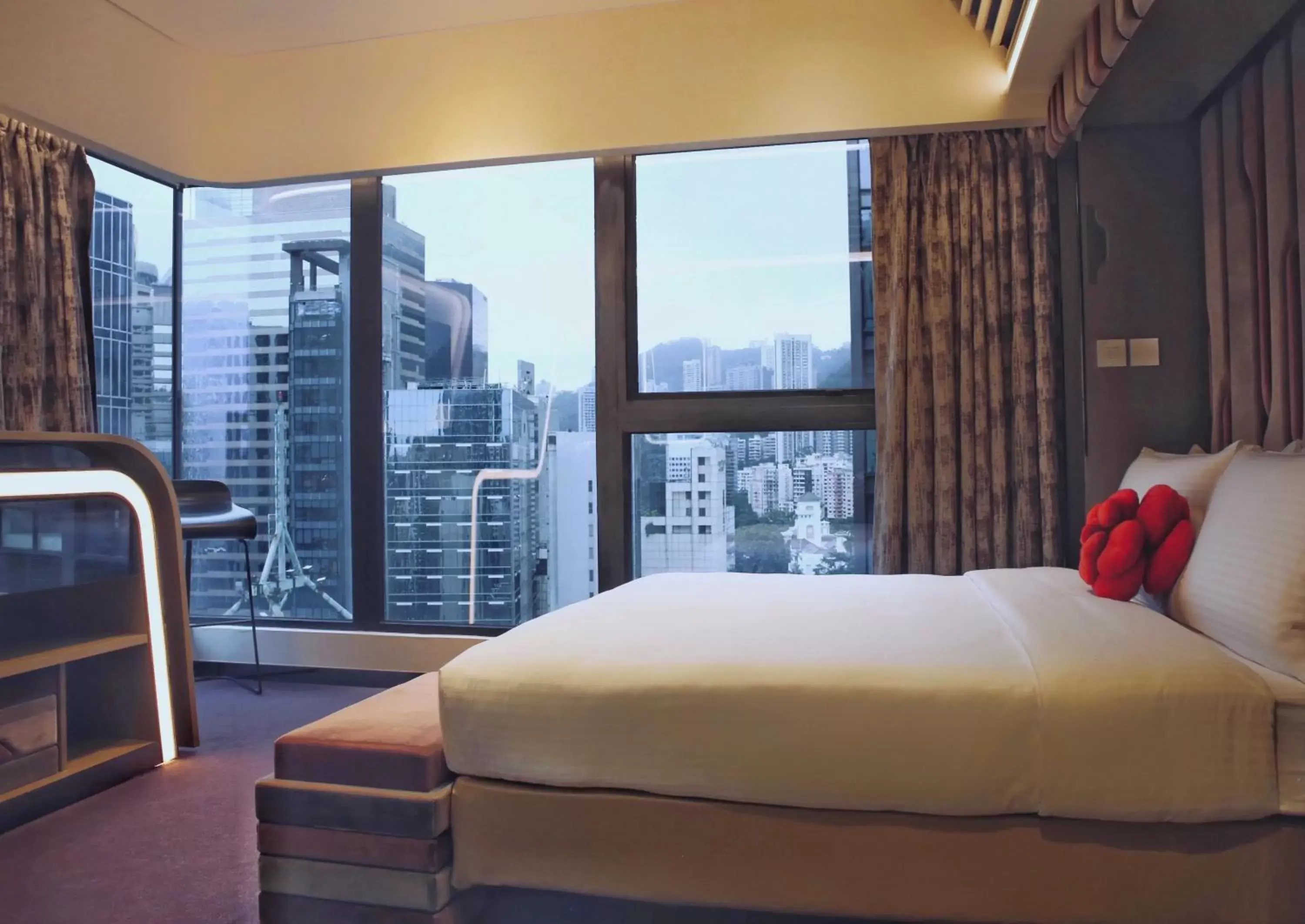 Superior Room with 4G Pocket Wi-Fi Device in Butterfly on LKF Boutique Hotel Central