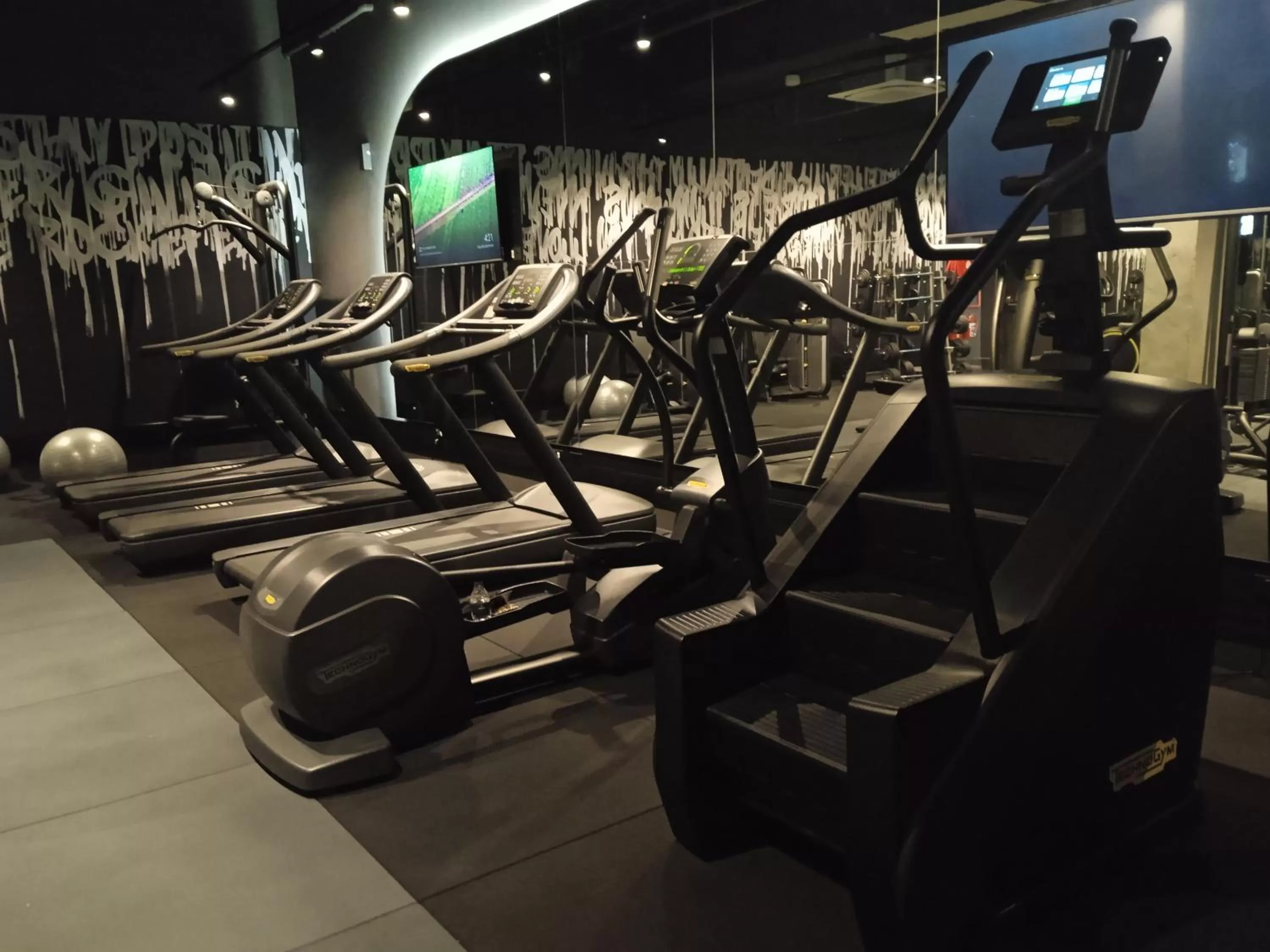 Fitness centre/facilities in The Rockefeller Hotel by NEWMARK