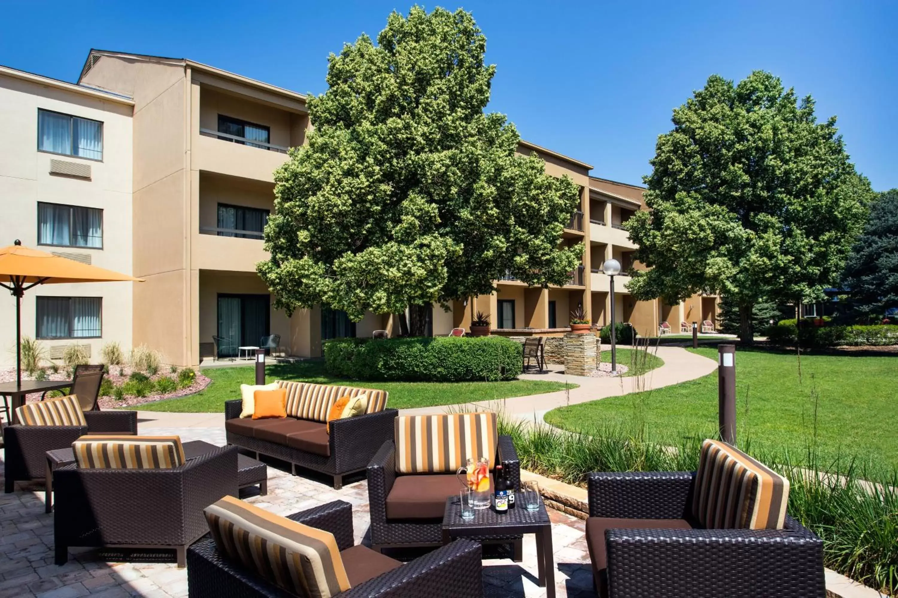 Property Building in Courtyard by Marriott Denver Central Park