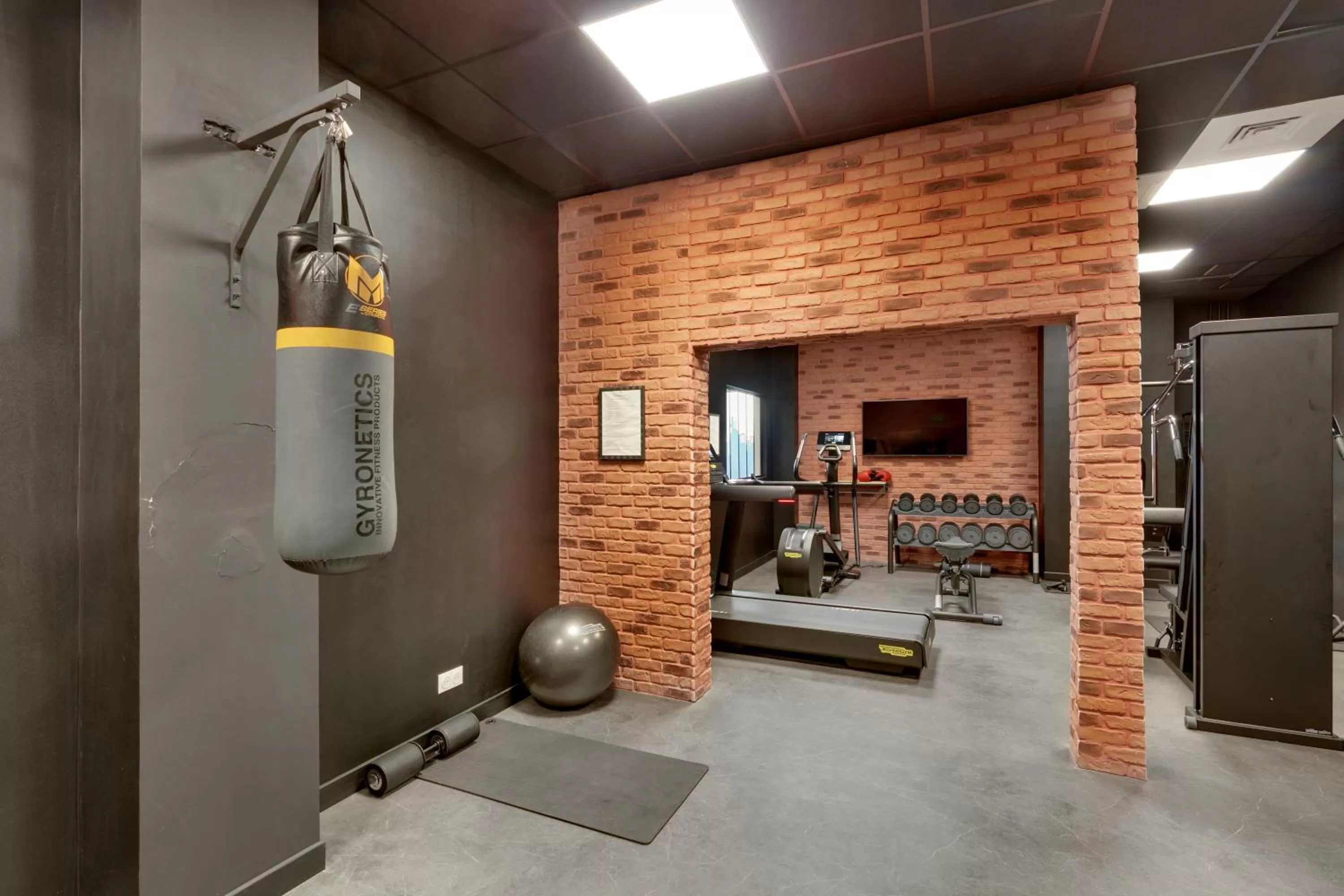 Fitness centre/facilities in Novotel Paris Est