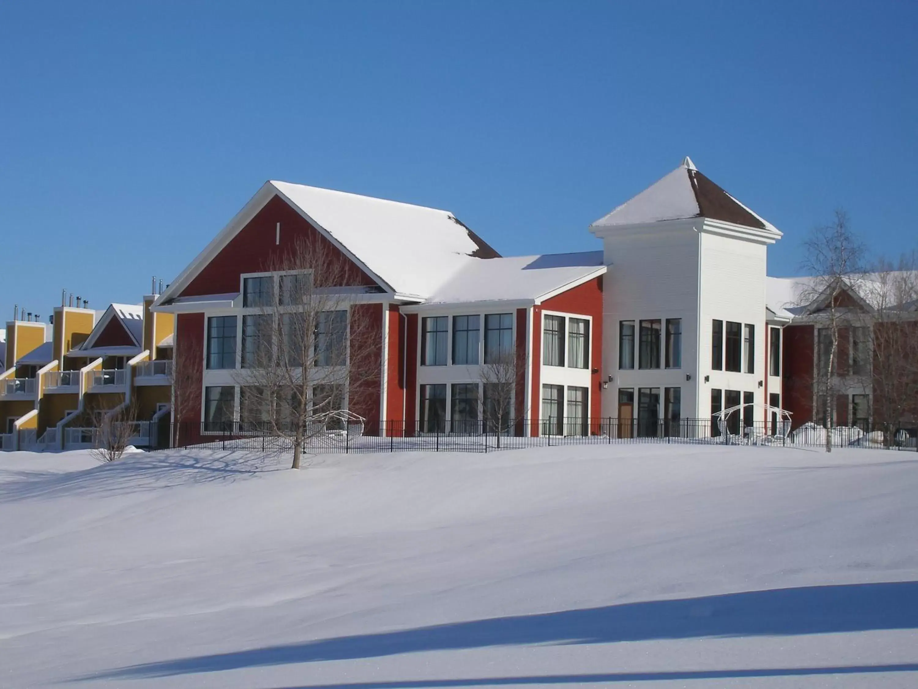 Facade/entrance, Winter in Estrimont Suites & Spa