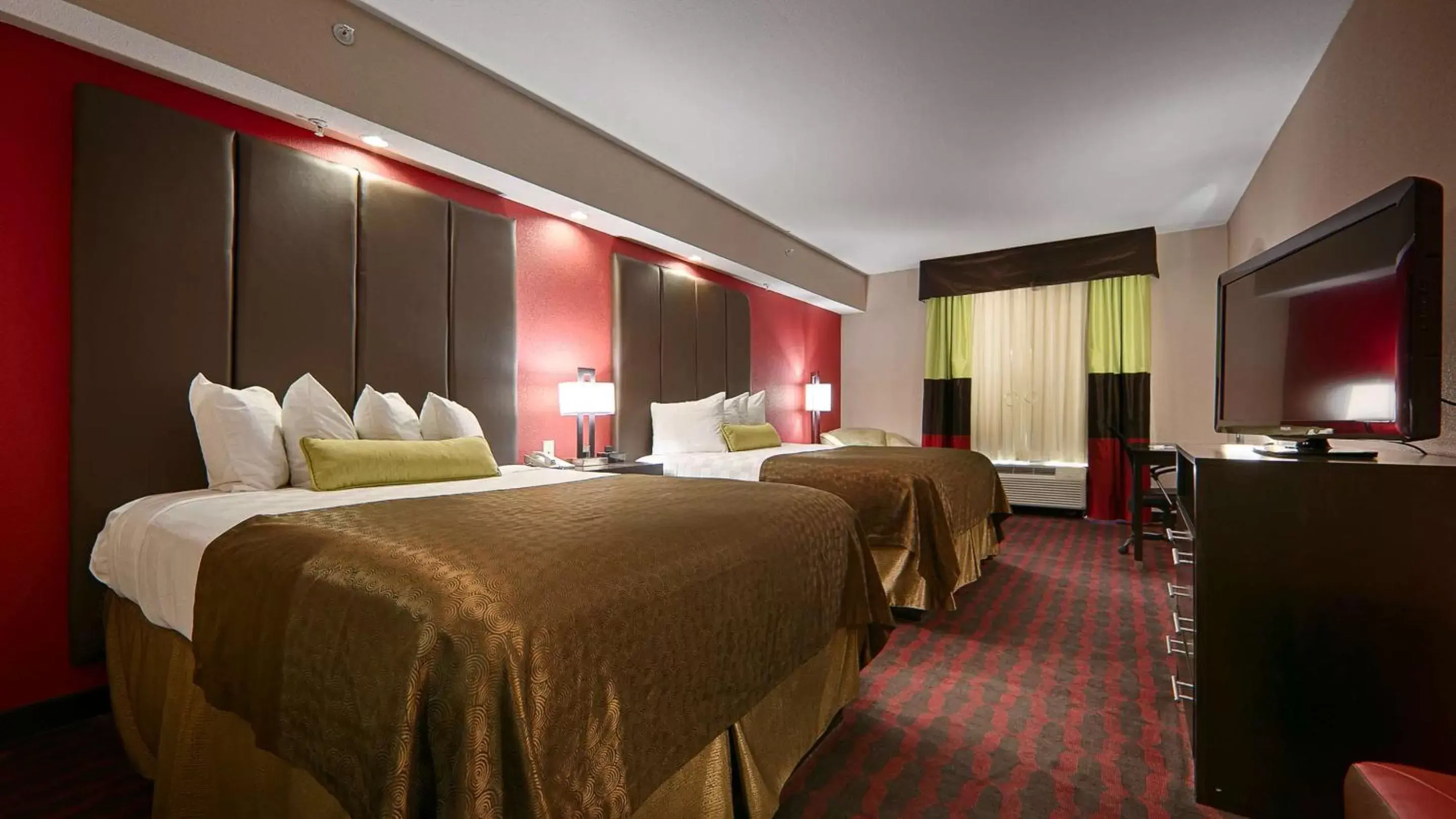 Photo of the whole room, Bed in Best Western Plus Cushing Inn & Suites Photo of the whole room, Bed in Best Western Plus Cushing Inn & Suites