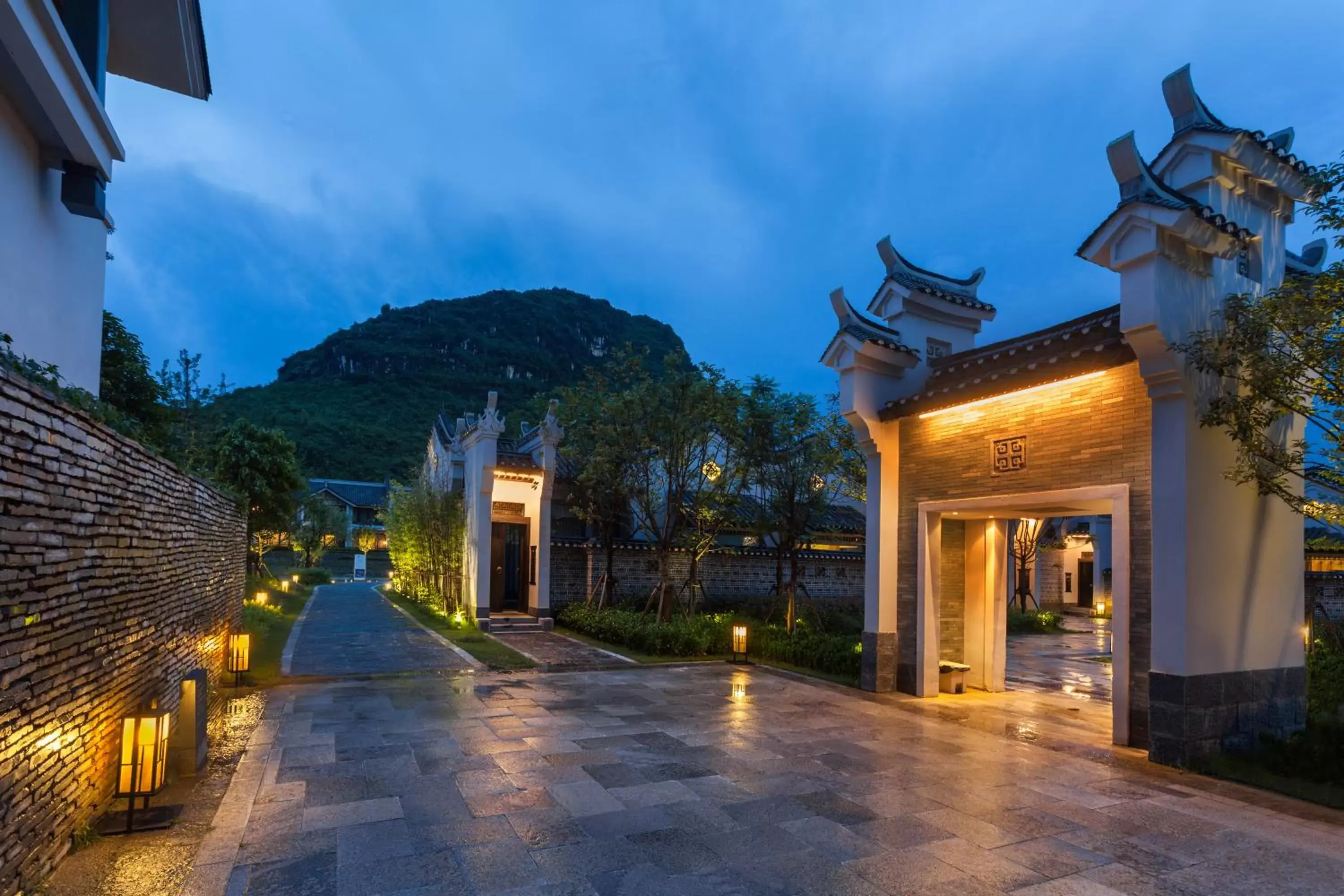 Garden in Banyan Tree Yangshuo