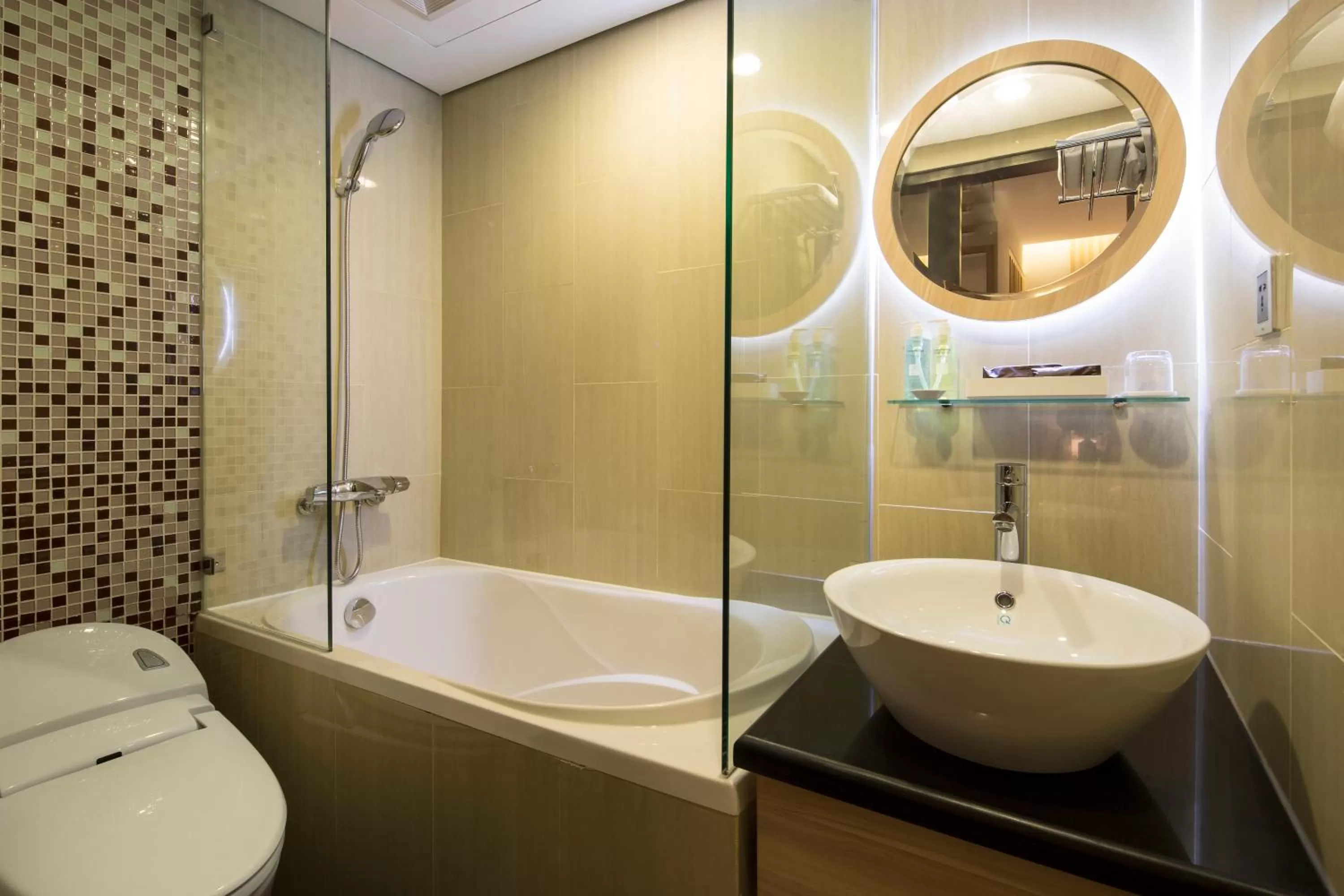 Shower in Kuretake Inn Kim Ma 132