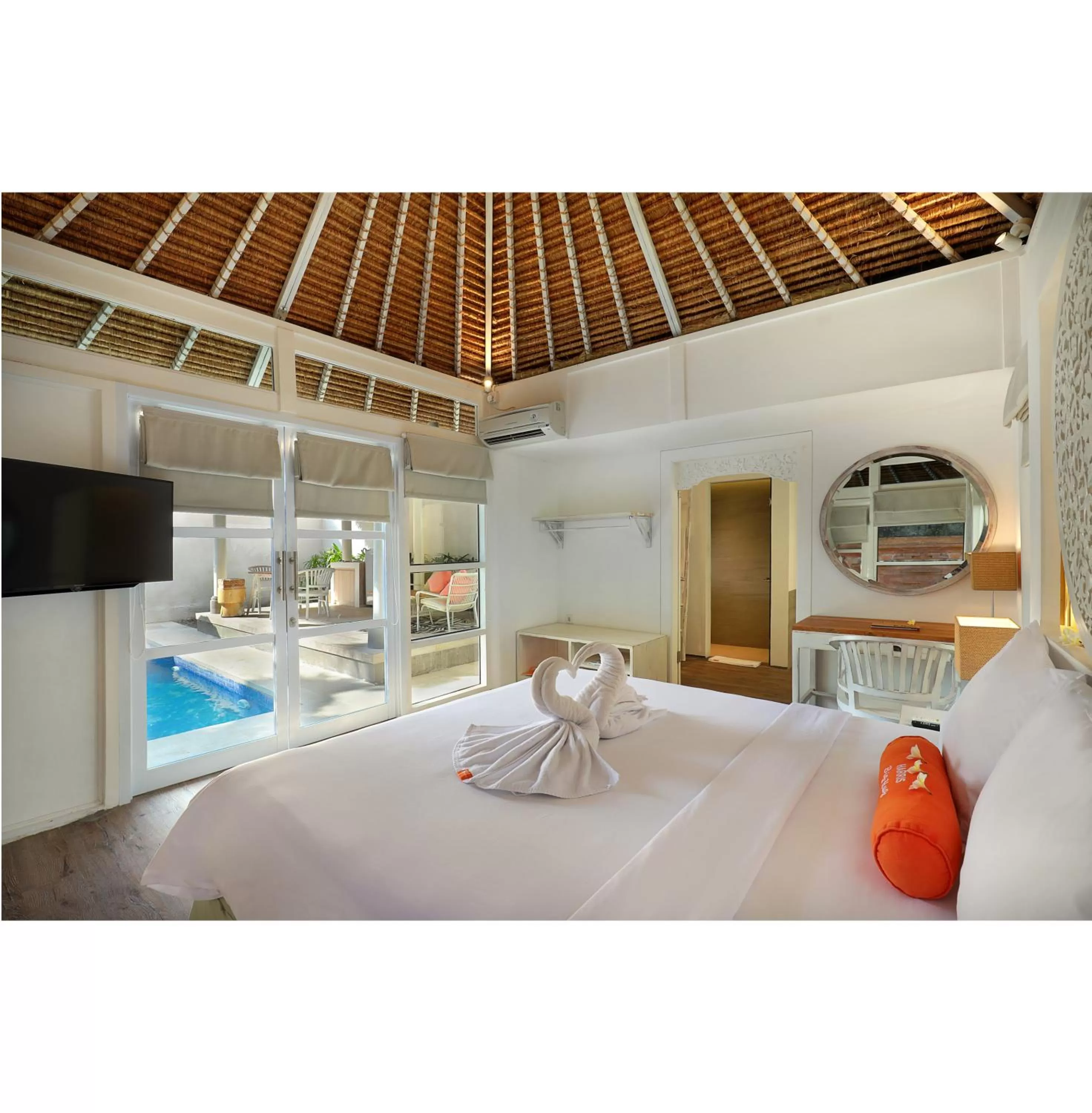 Family, Bed in HARRIS Hotel & Residences Sunset Road