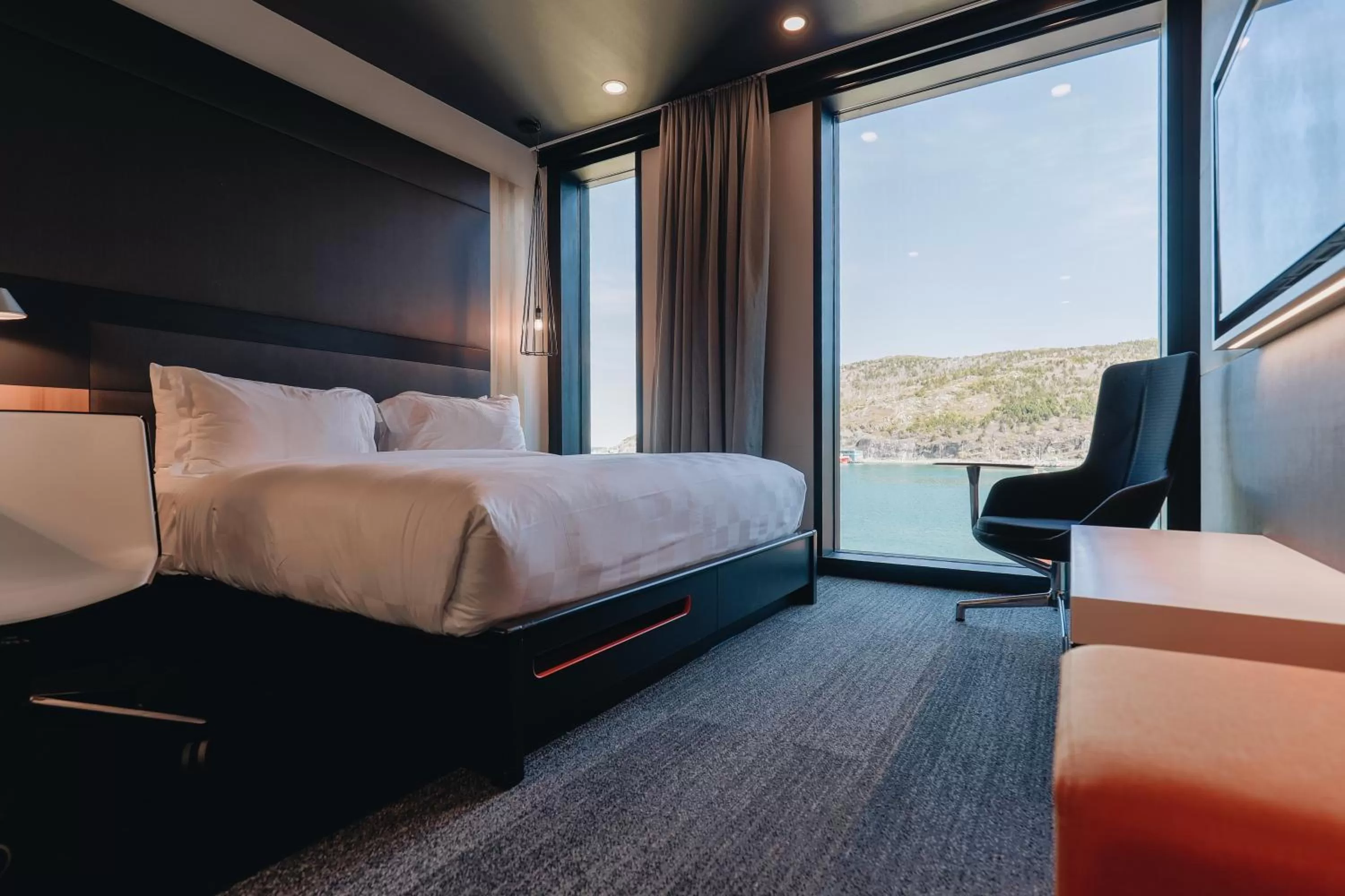 View (from property/room), Bed in Alt Hotel St. John's