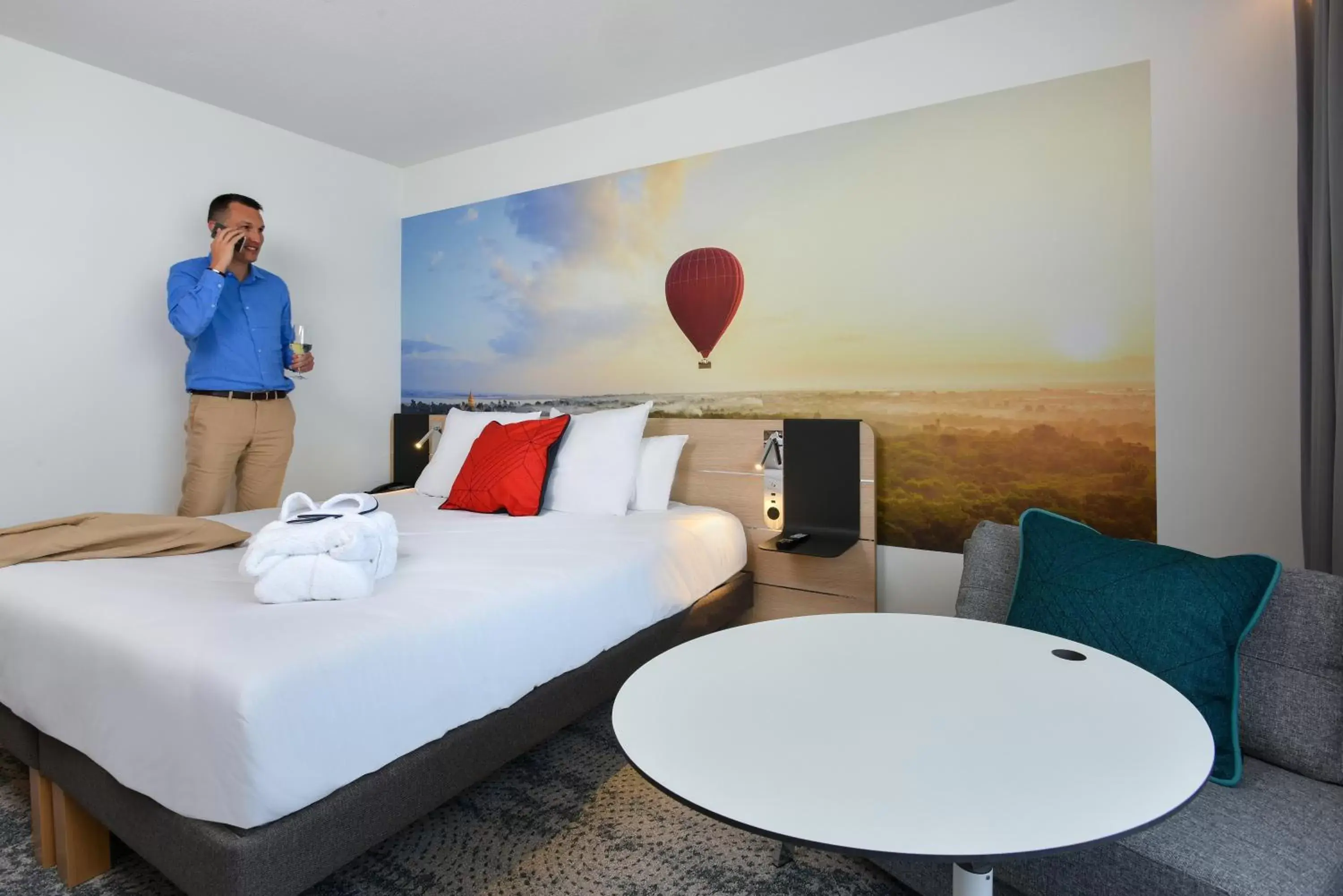 Photo of the whole room, Bed in Novotel Wavre Brussels East Photo of the whole room, Bed in Novotel Wavre Brussels East